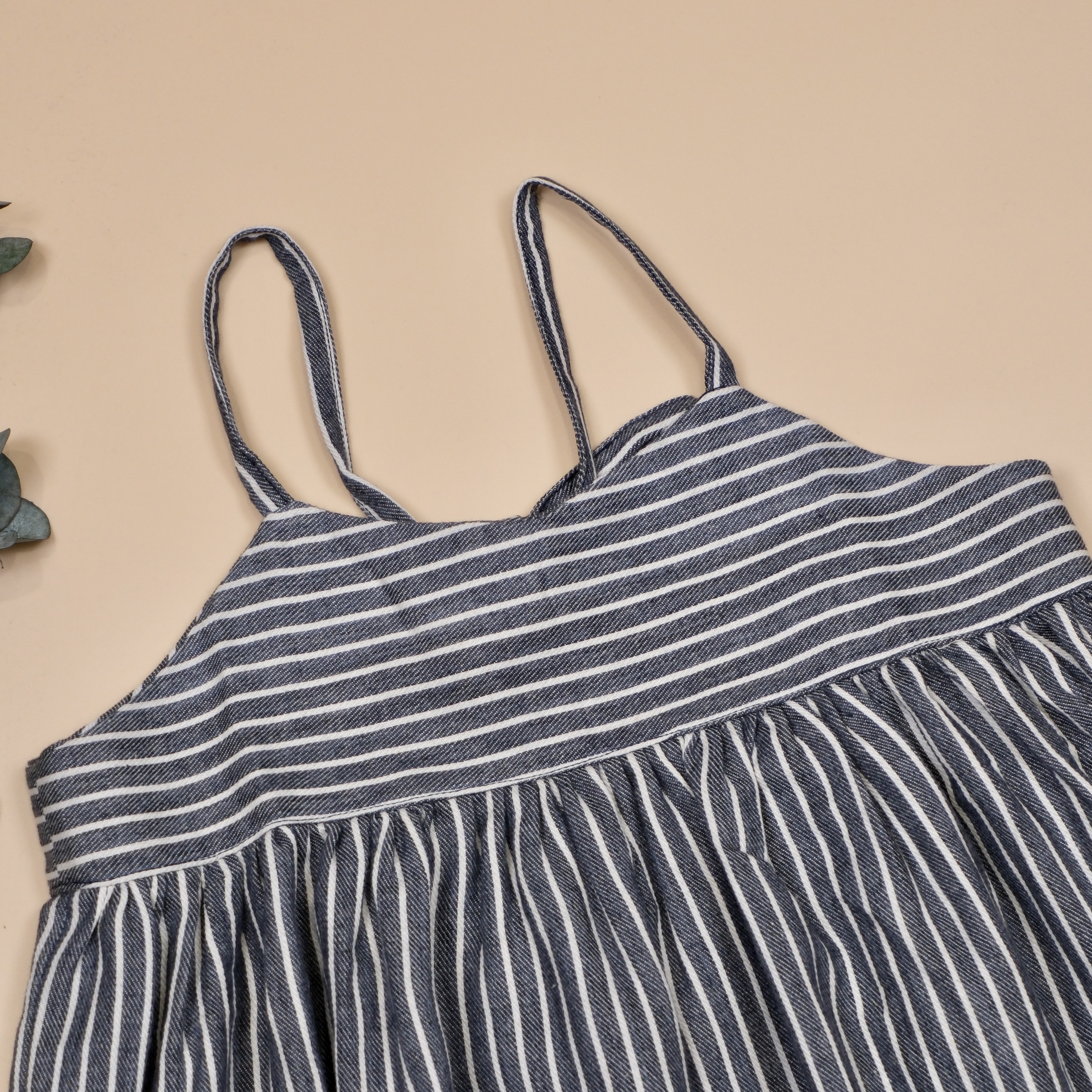 輕日常 ꕥ 細肩空氣感洋裝 ꕥ 深藍線條