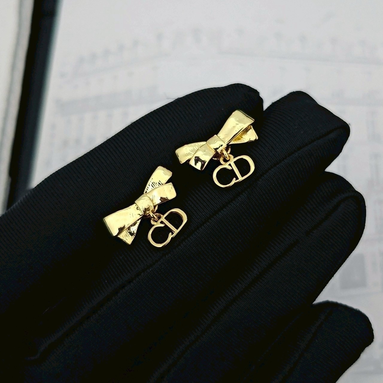 18k Dr”26s金絲緞帶蝴蝶結CD”立體高奢定製耳墜