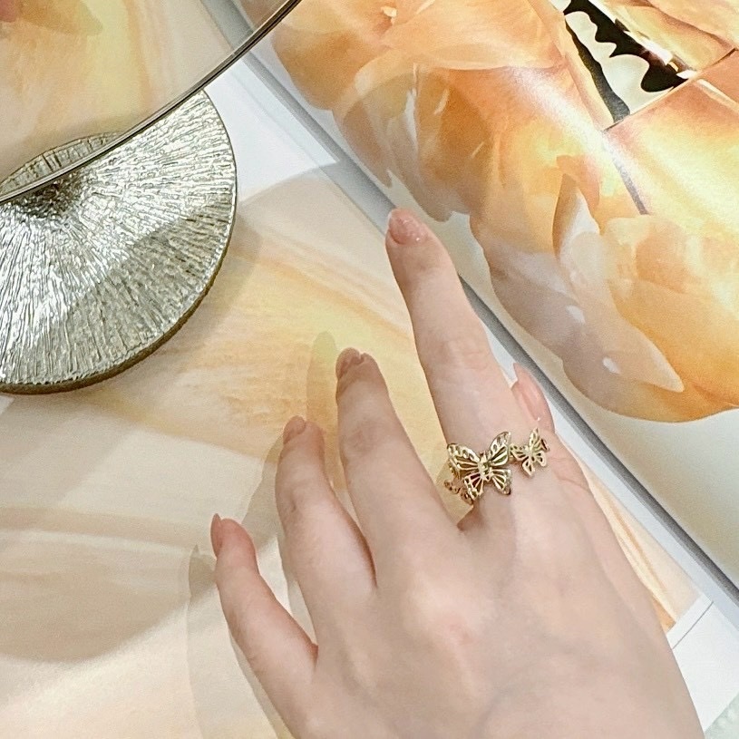 18k Dr”24cruise鏤空淡金立體蝴蝶CD高奢定製戒