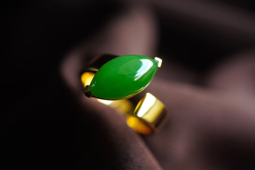 329443 和田玉馬眼戒指