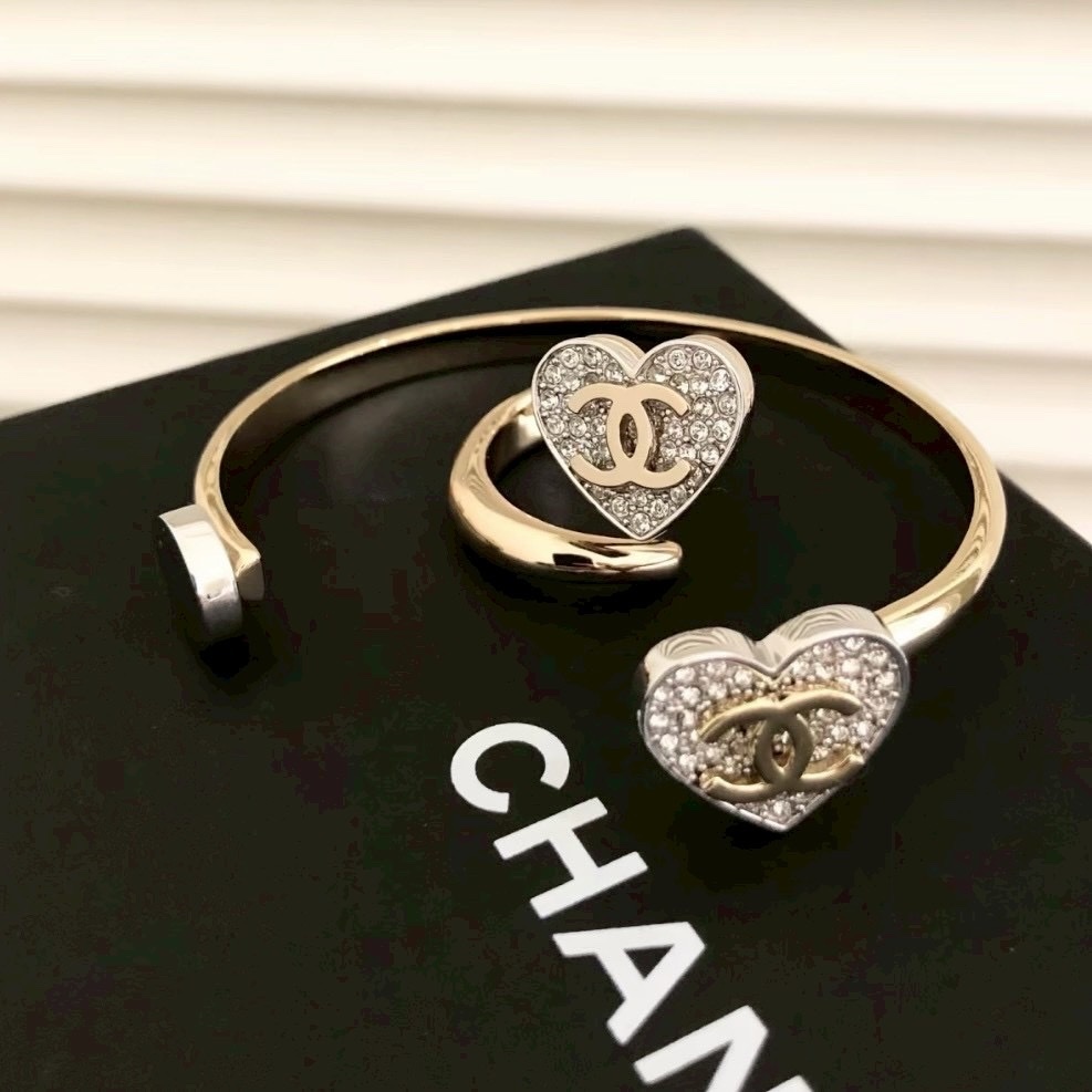 18k”香奶奶26p白金滿鑽愛心開口手鐲/高奢定製