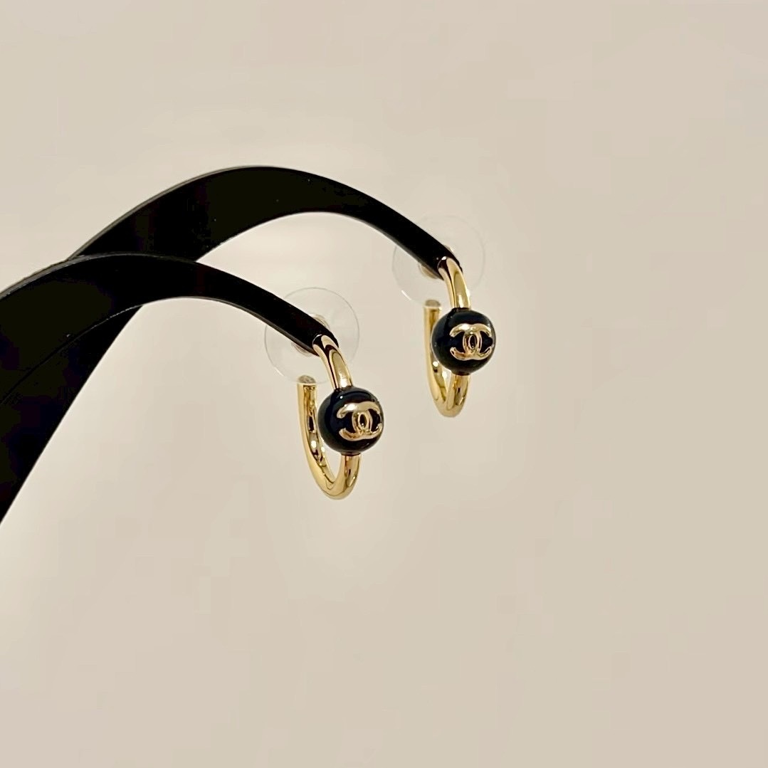 18k 香奶奶26s”Jennie同款黑金球小耳圈/高奢定製