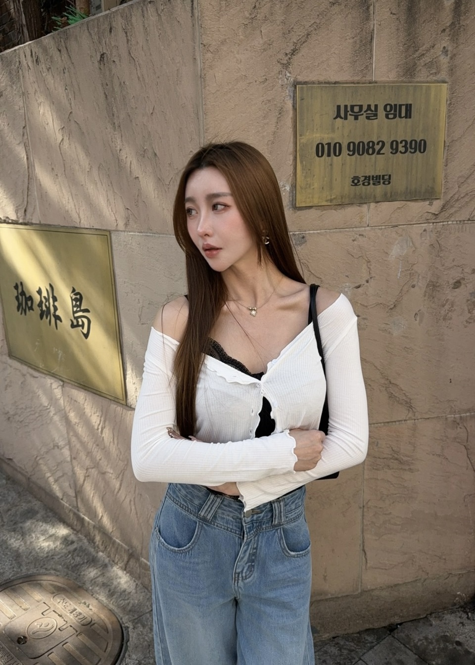 韓系木耳邊短版罩衫