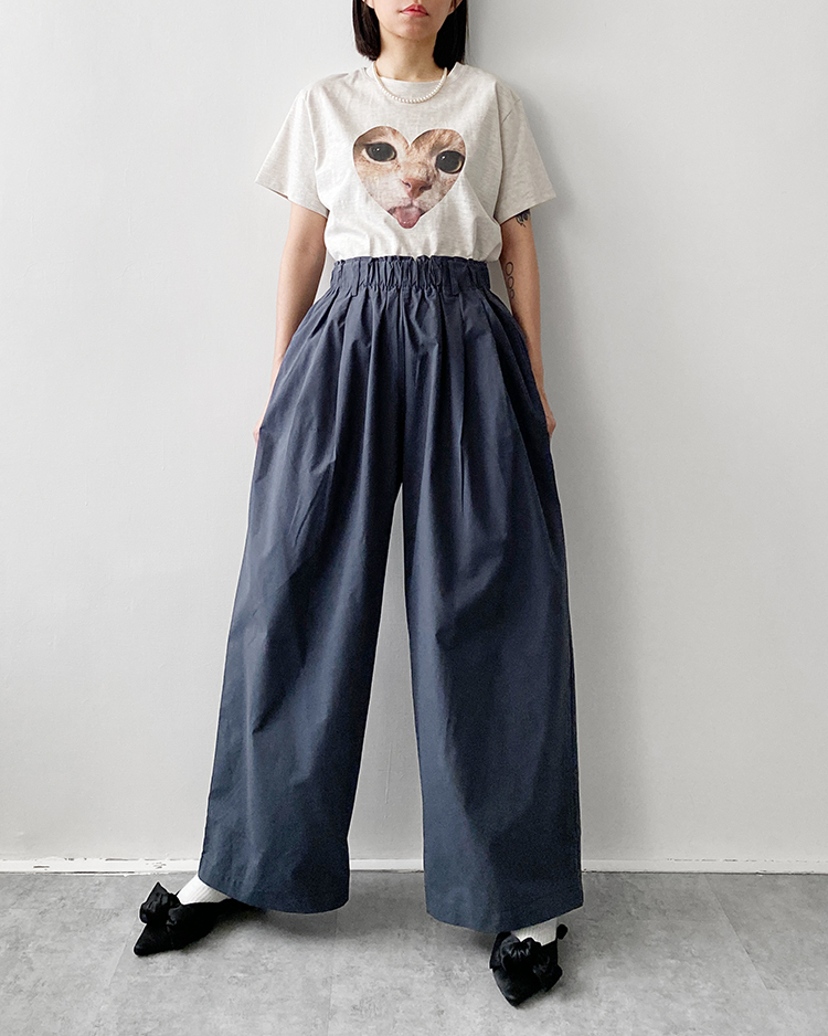 MKT-2893 貓舌頭愛心T恤