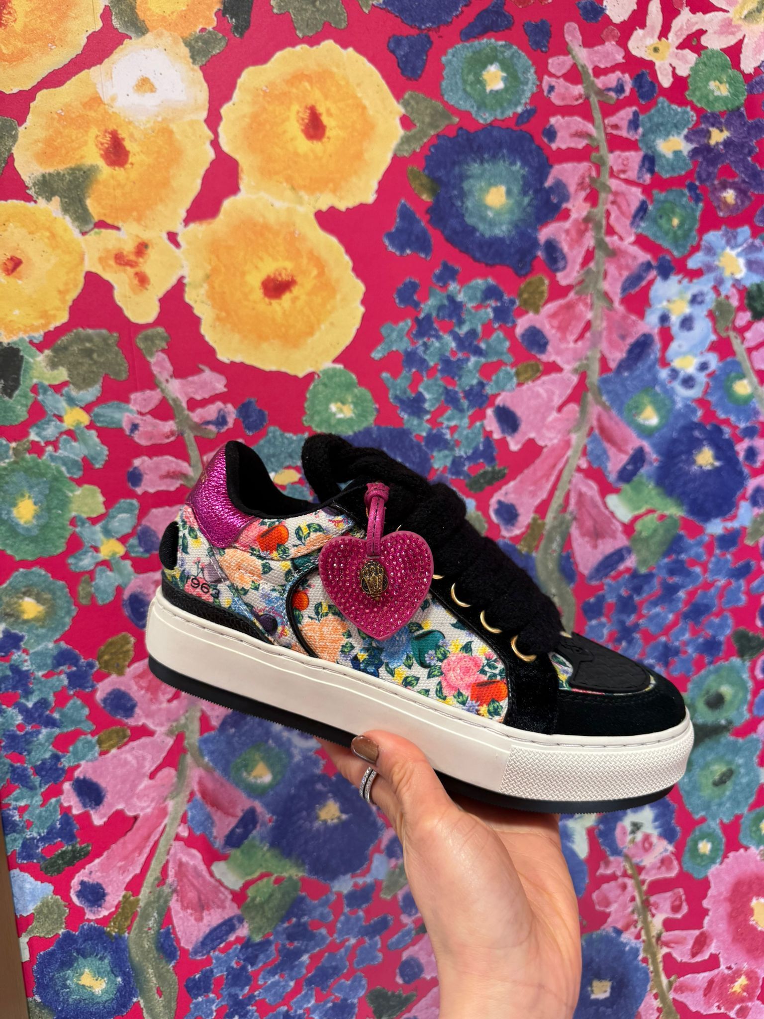 英國代購 - KG Kurt Geiger SOUTHBANK TAG