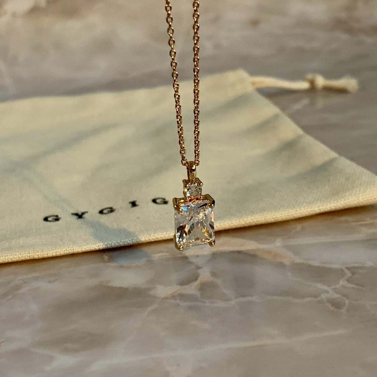 Gy”radiant金方鑽墜低奢金細項鍊