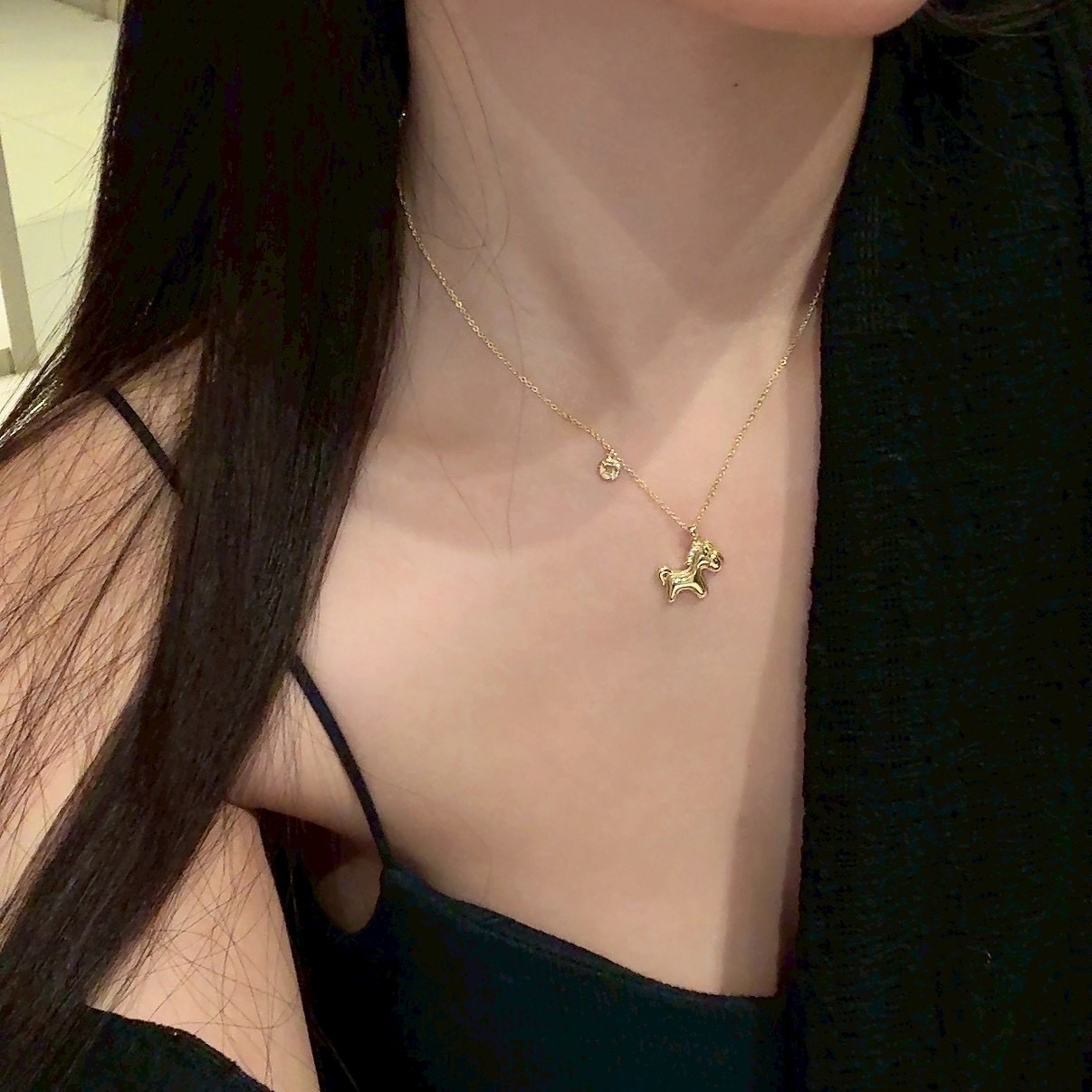 Gy馬年限定款”全金銀小馬駒錢幣小墜細項鍊