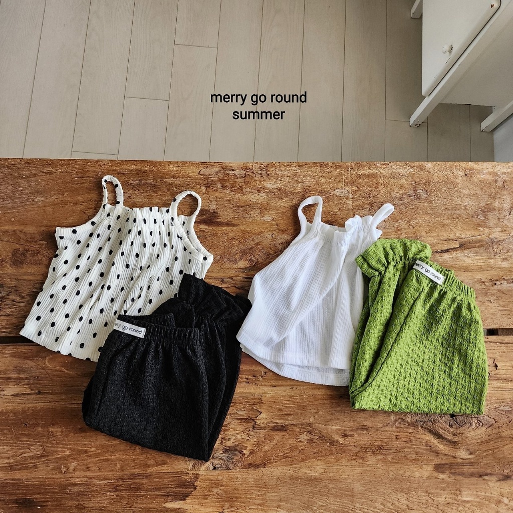 正韓夏Merry-go-round 米白吊帶綠色縮口褲套裝