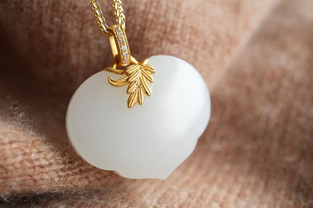 329449 和田玉羊脂玉平安如意吊墜