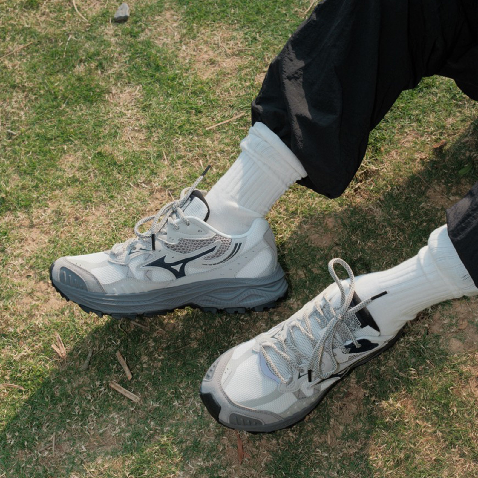 Mizuno 美津濃 Racer ADV 霧灰 白灰 麂皮 網布 舒適 城市機能 通勤 登山 復古慢跑鞋 D1GH241223