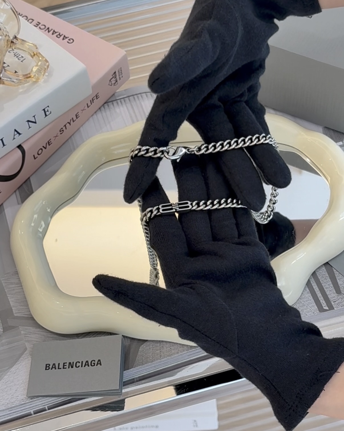 BALENCIAGA｜BB ICON做舊項鍊 銀色