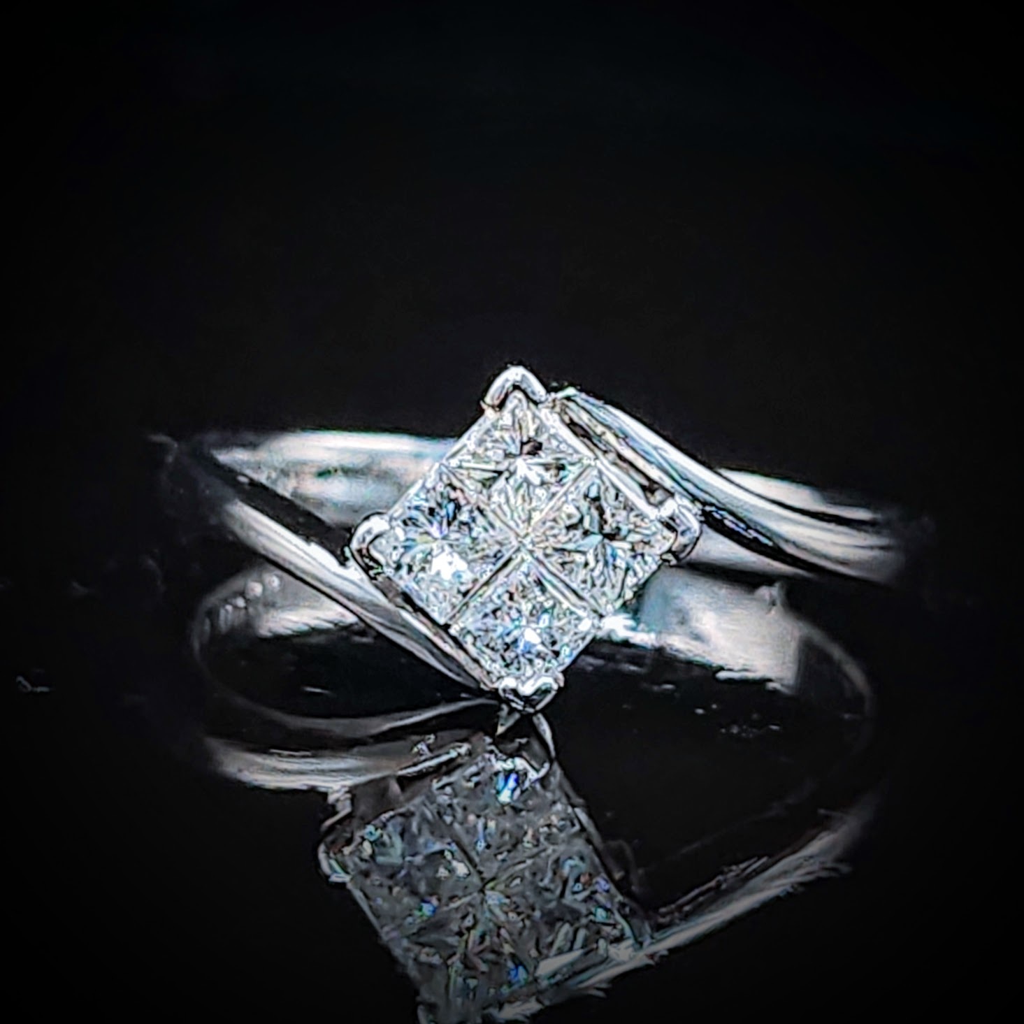 全新18K白金50份方形鑽石戒指