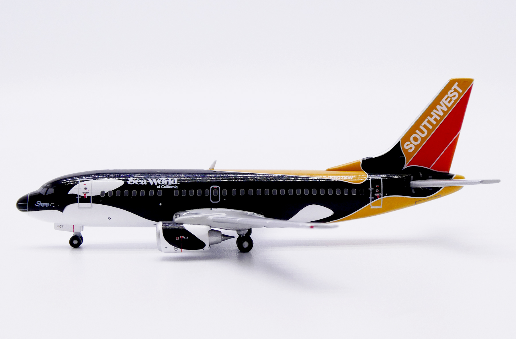 JC WINGS   1/400 西南航空 波音737-500 N507SW Shamu Two - 加州海洋世界
