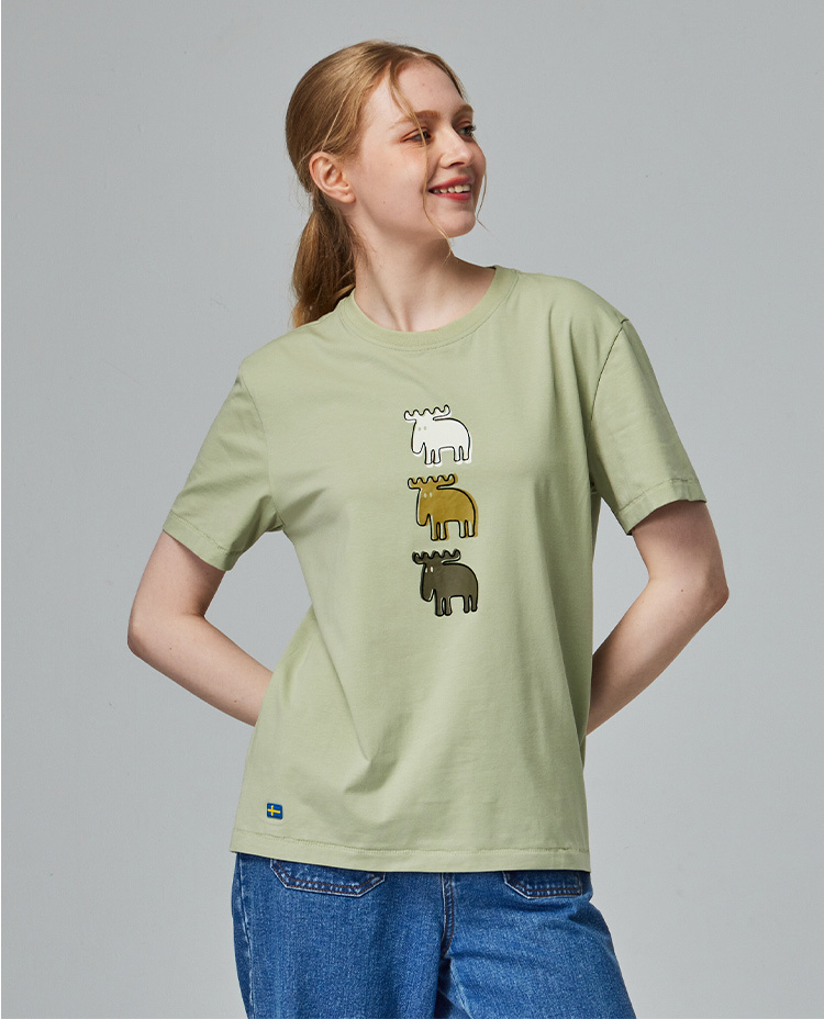 moz 植絨 錯位駝鹿 舒涼 柔彈T恤-酪梨綠