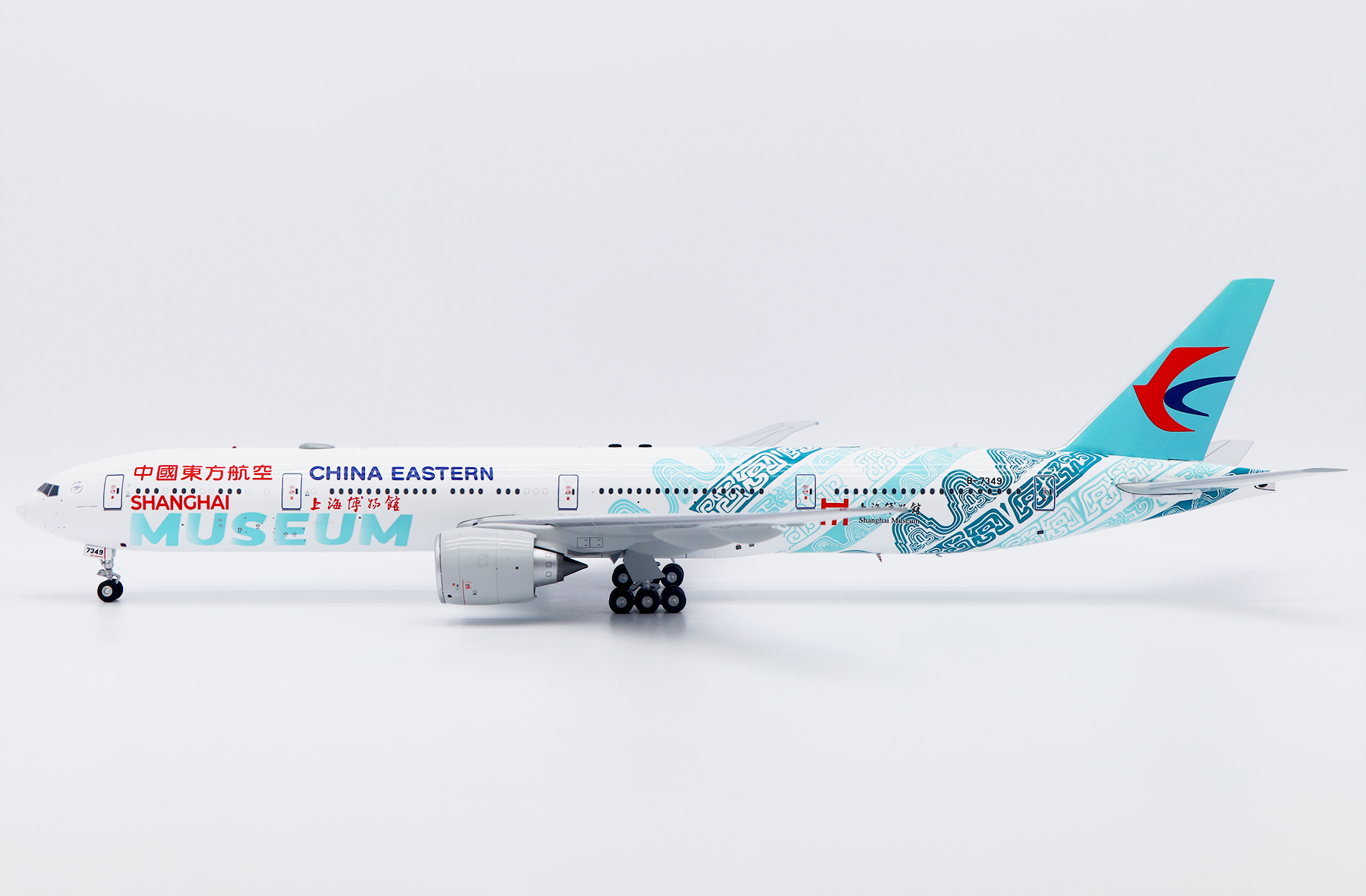 JC WINGS   1/200 中國東方航空 波音777-300ER B-7349 上海博物館塗裝