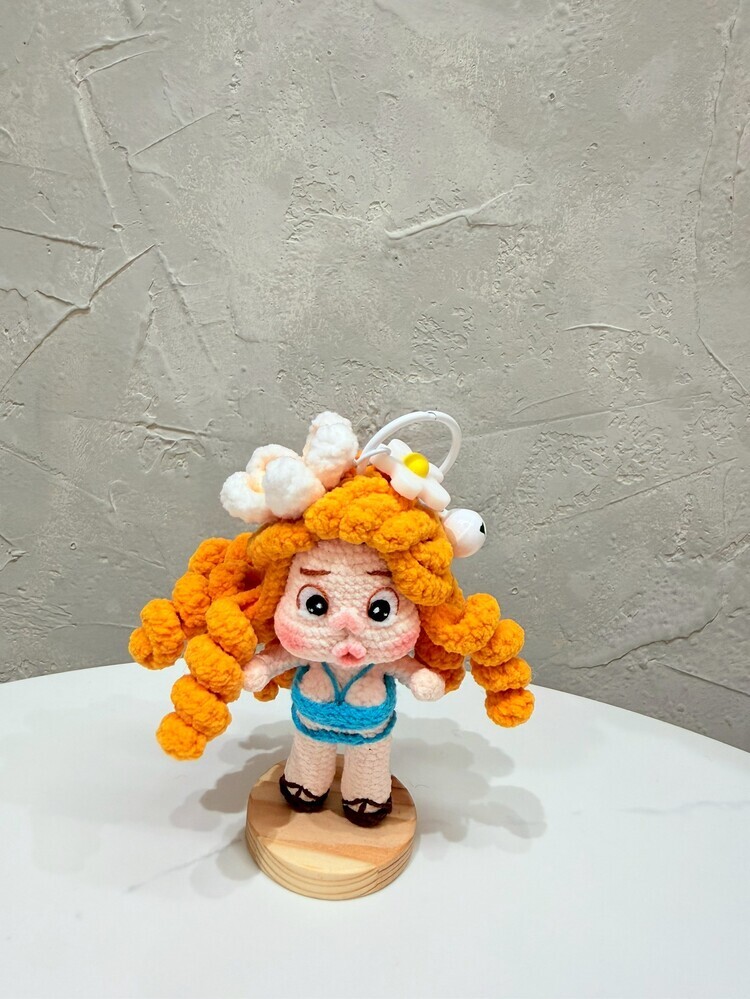 預購013-藍色泳裝橘髮小小醜娃吊飾『約10cm』((配飾隨機))『預購時間45-60天』