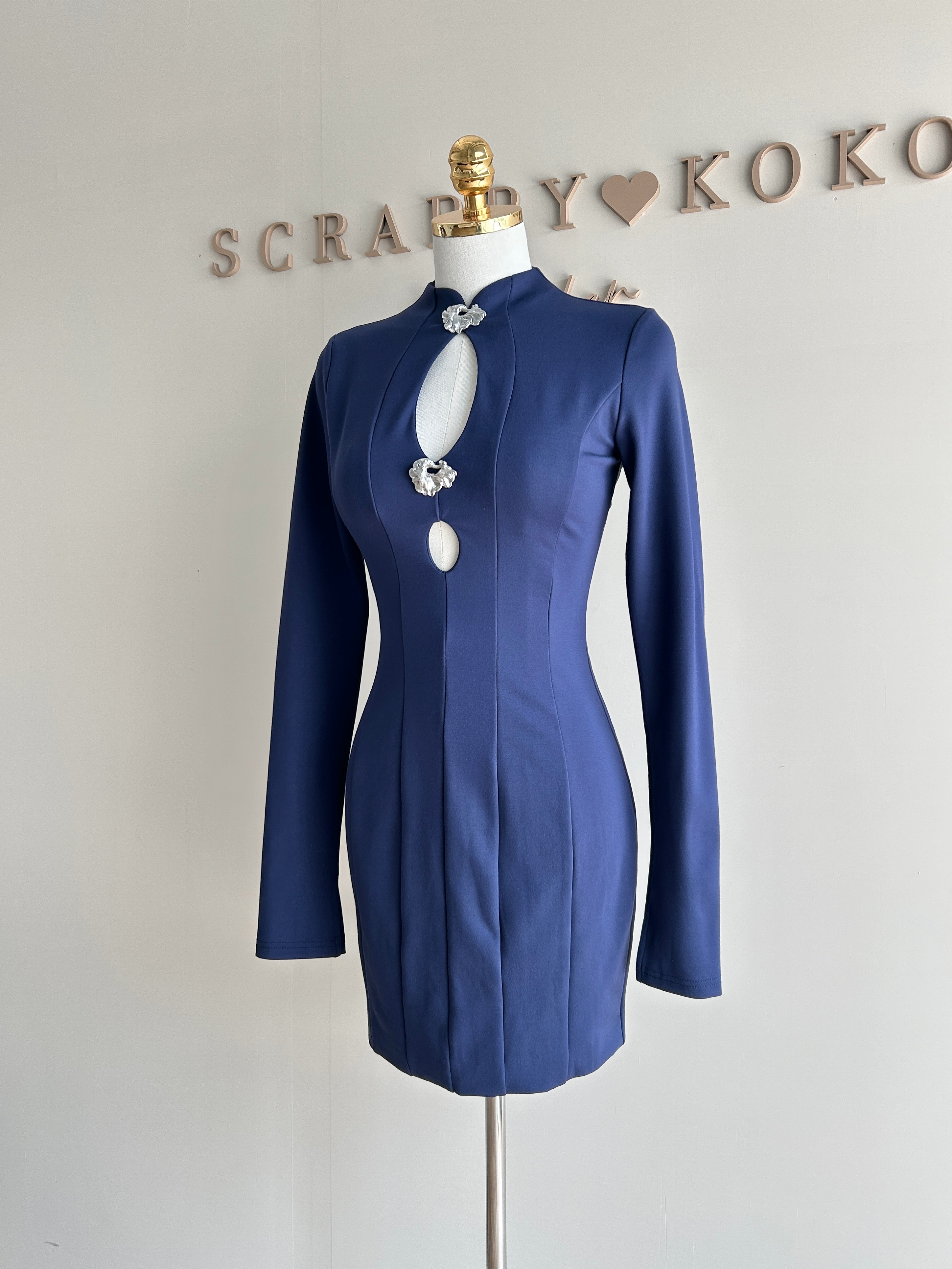 Azure Breeze 湛藍微風 長袖棉質洋裝