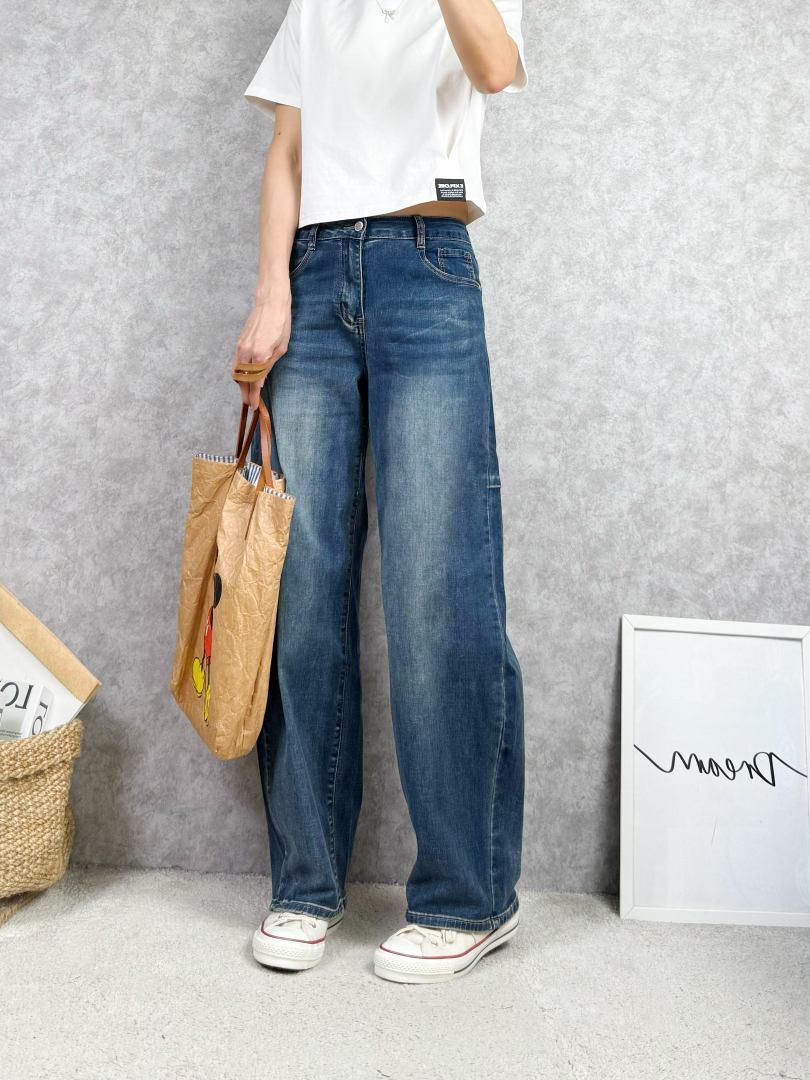 日常輕鬆又有型的舒適彎刀褲