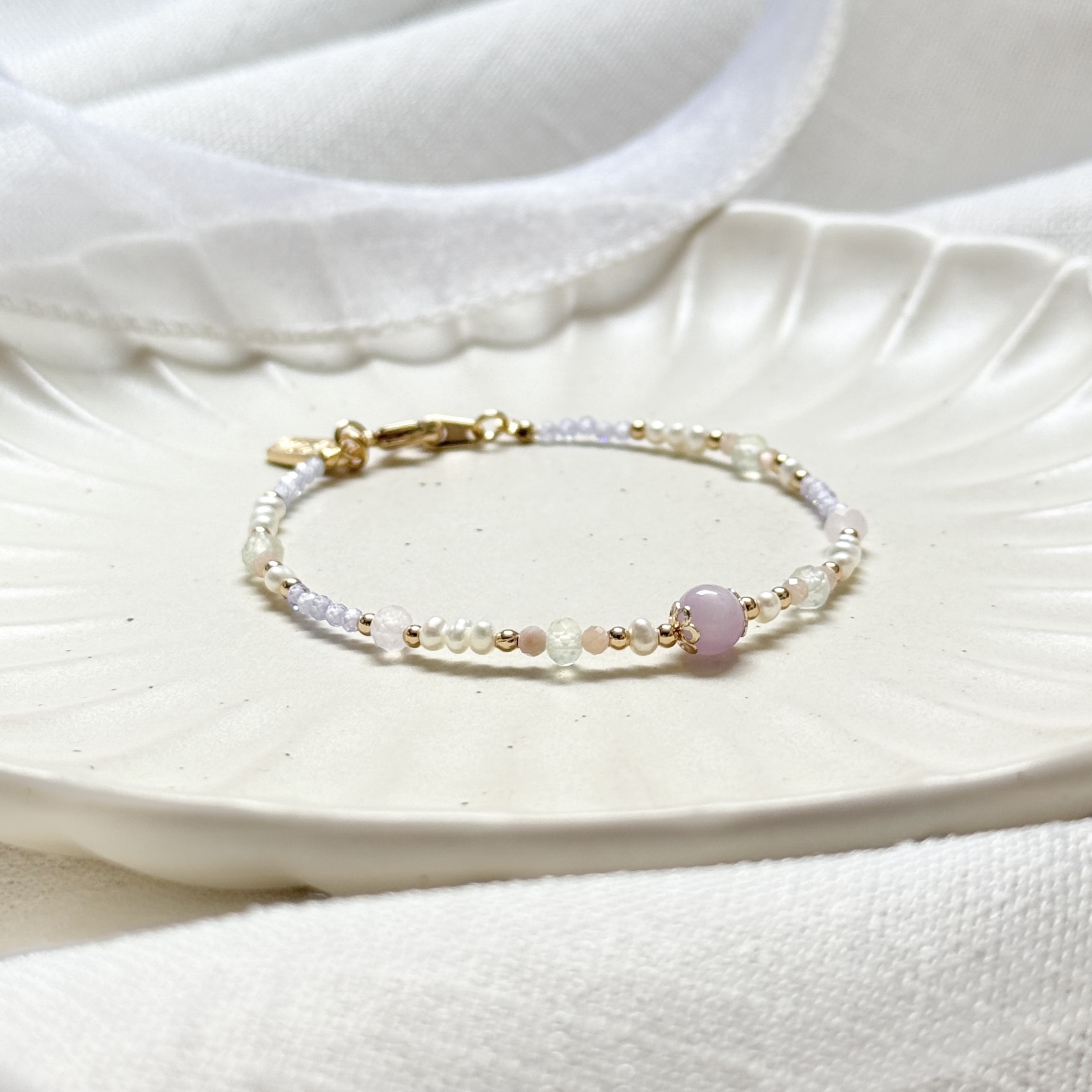 B12 / 生日花 • 拾月貳柒 • 紫苑 – 紫鋰輝石 – 手鍊