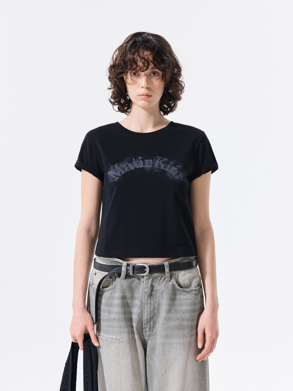 MATIN KIM拱形LOGO短版上衣 黑色
