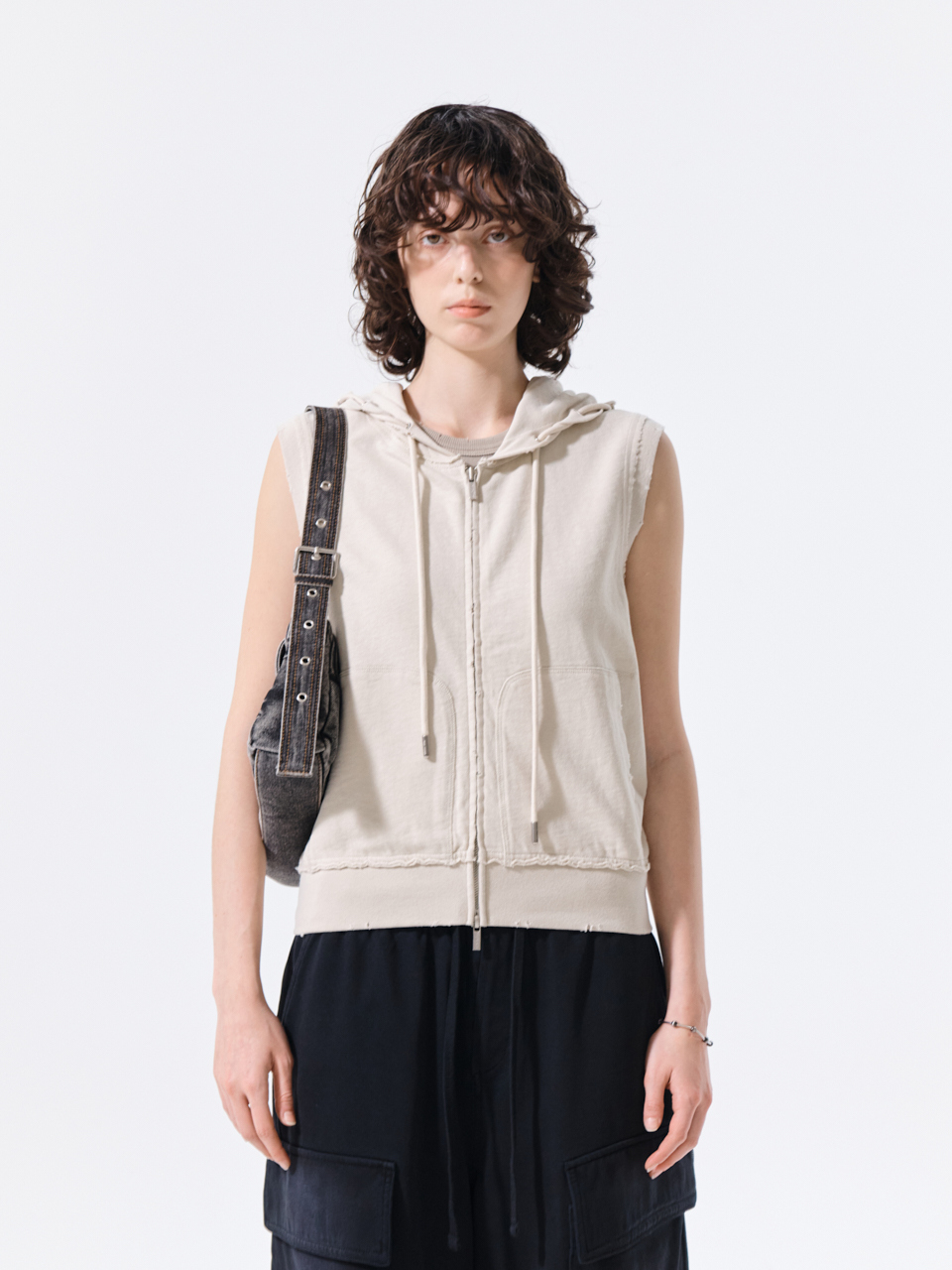 連帽LOGO針織背心 米色