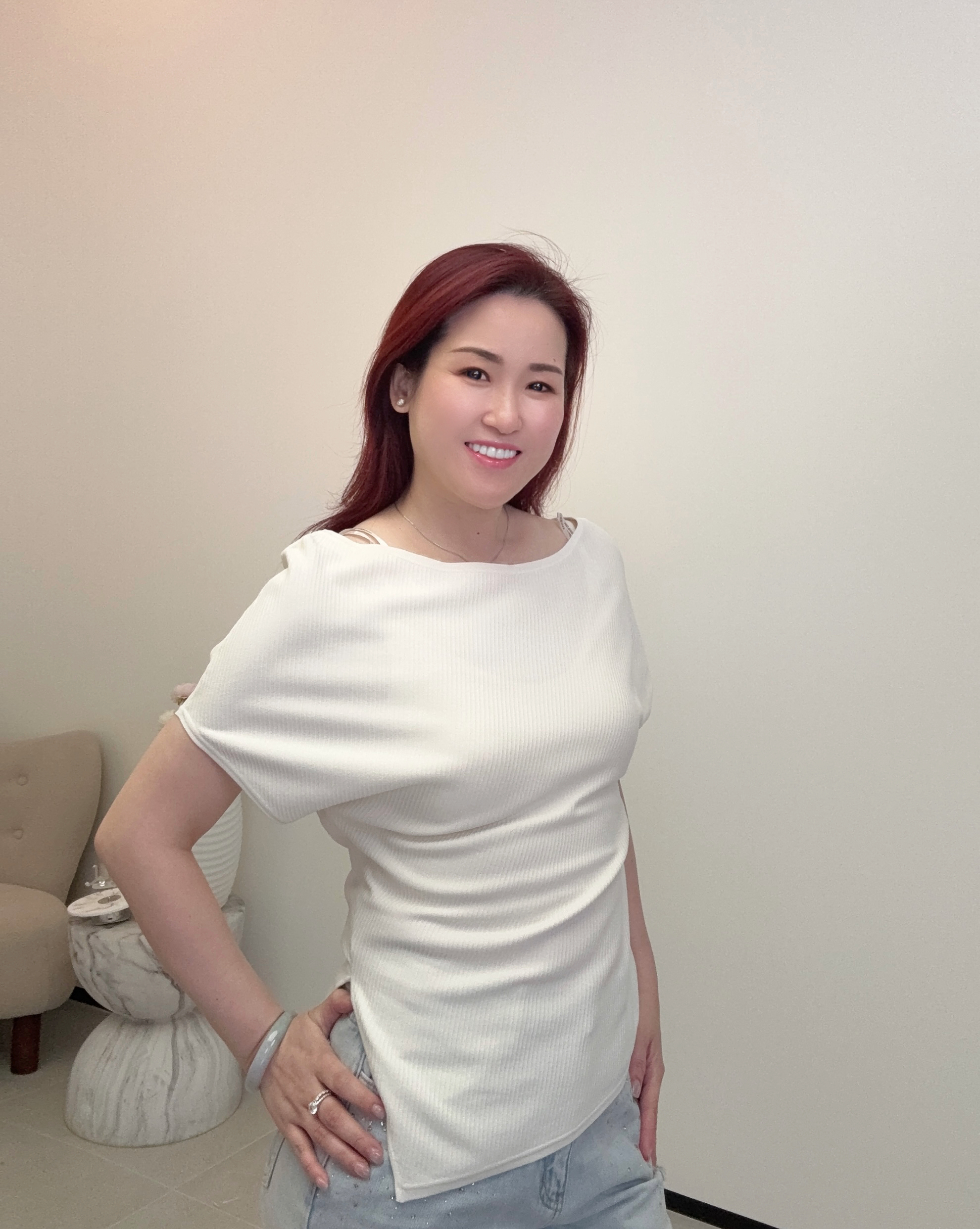 YH008 Z067 針織短上衣 奶白色