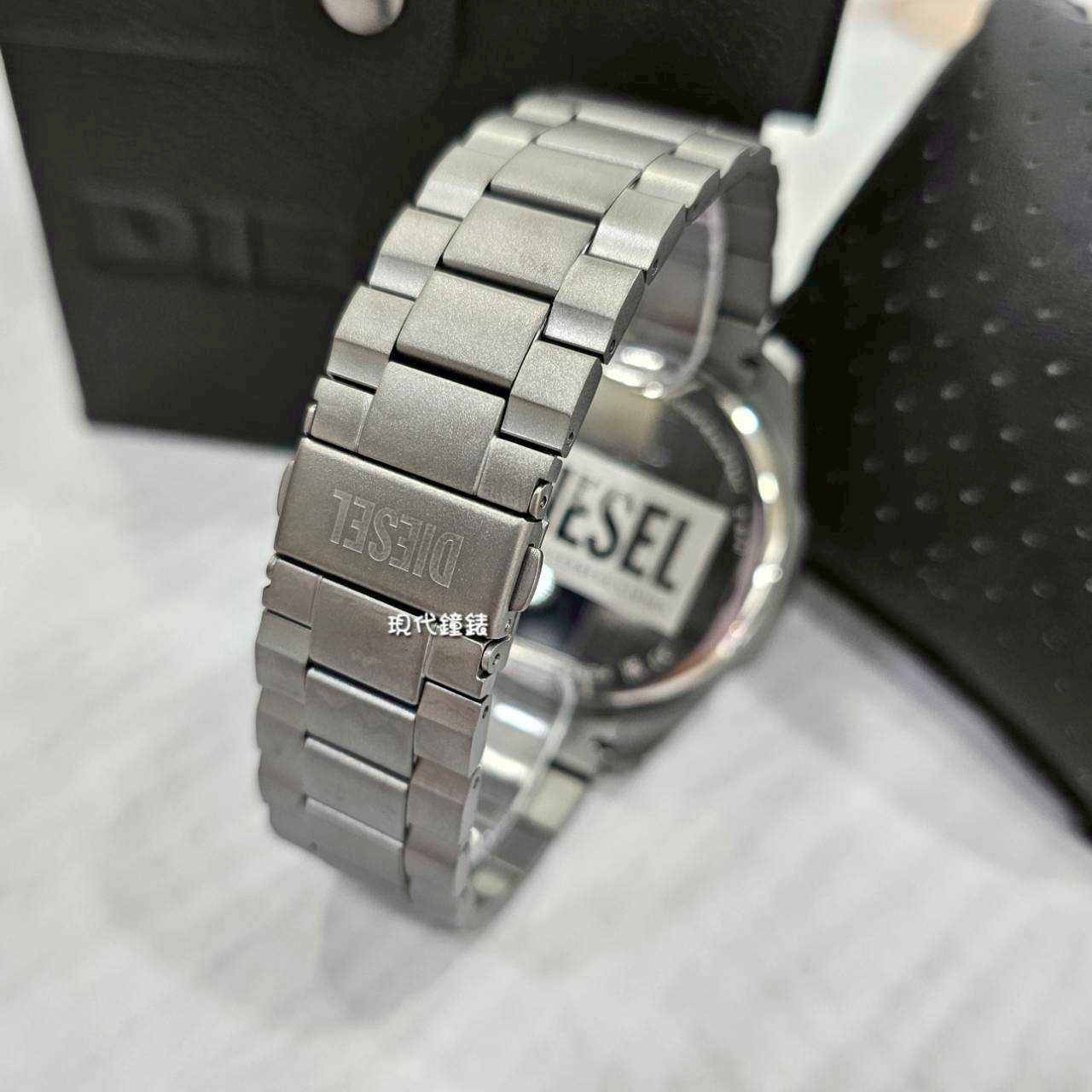 【DIESEL】大碼守時兄DZ4676 49mm 現代鐘錶