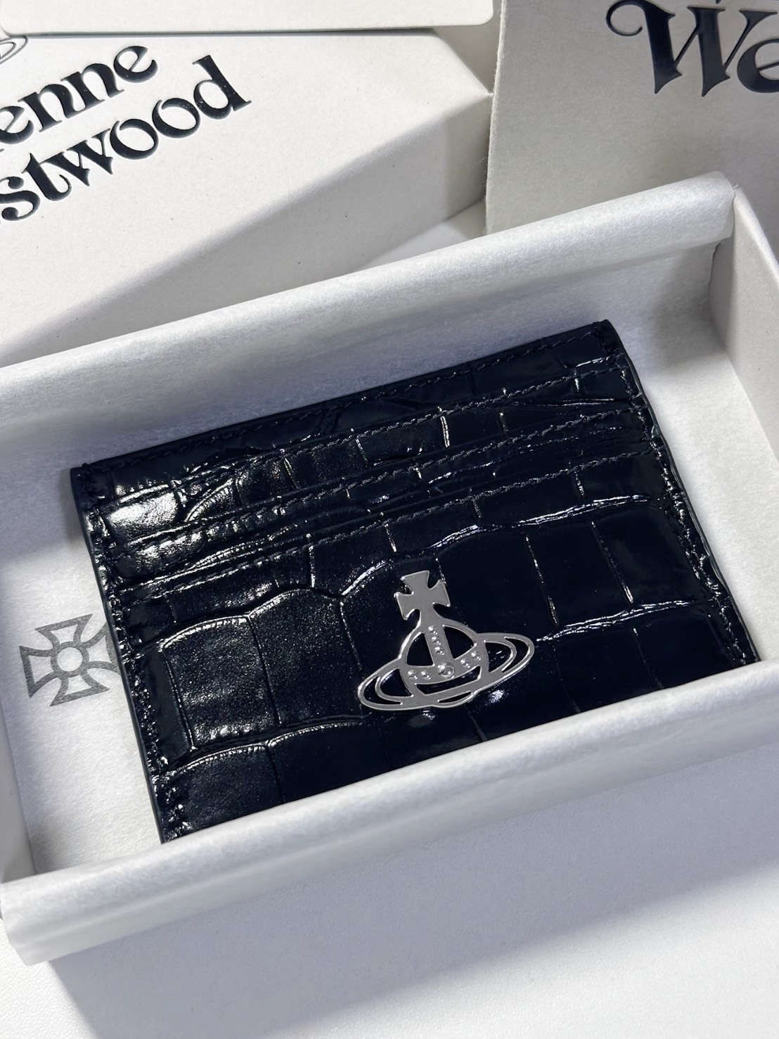 VIVIENNE WESTWOOD 西太后 魚紋 浮雕 土星 卡夾