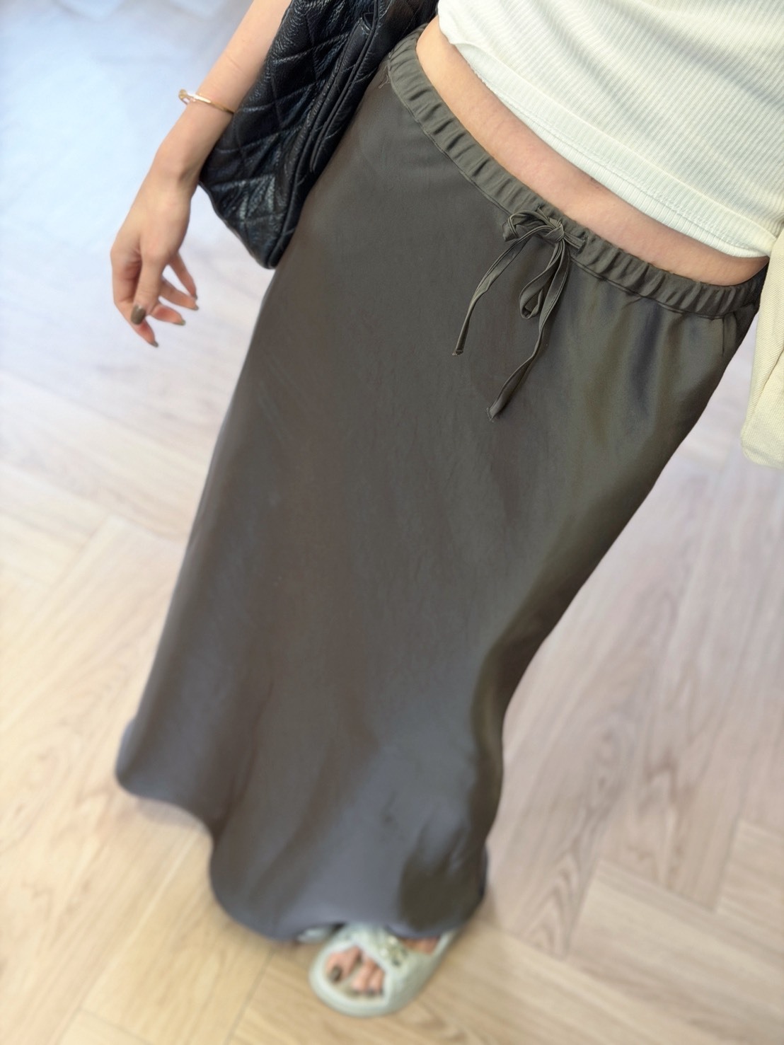 ｜韓國｜緞面綁帶微魚尾長裙