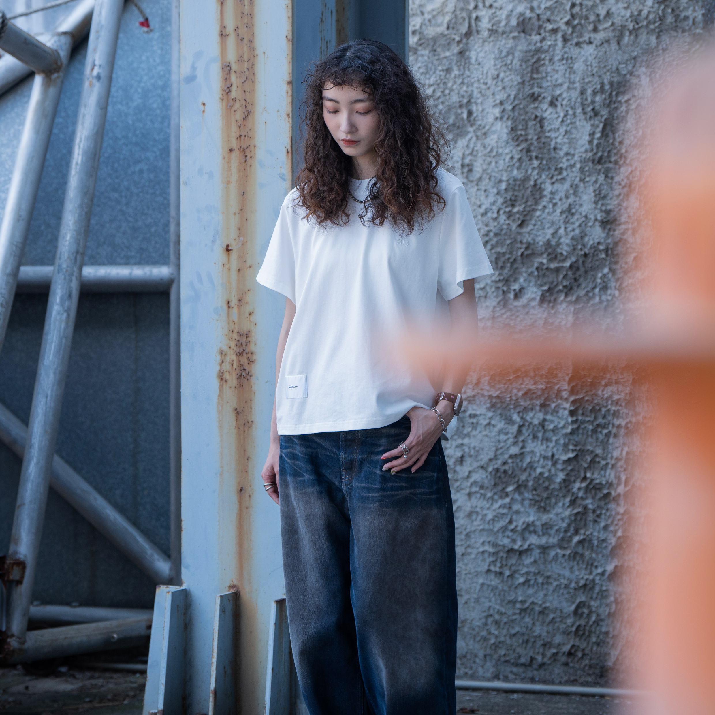 ORDINARY Classic Boxy Tee 寬鬆電繡短版素Tee