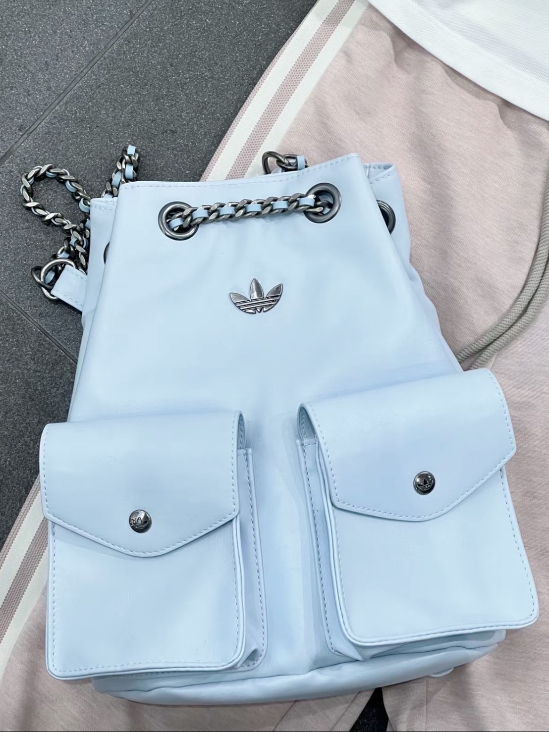 超限量 ADIDAS ORIGINALS 小香風 大口袋 鏈條 雙肩包 寶寶藍