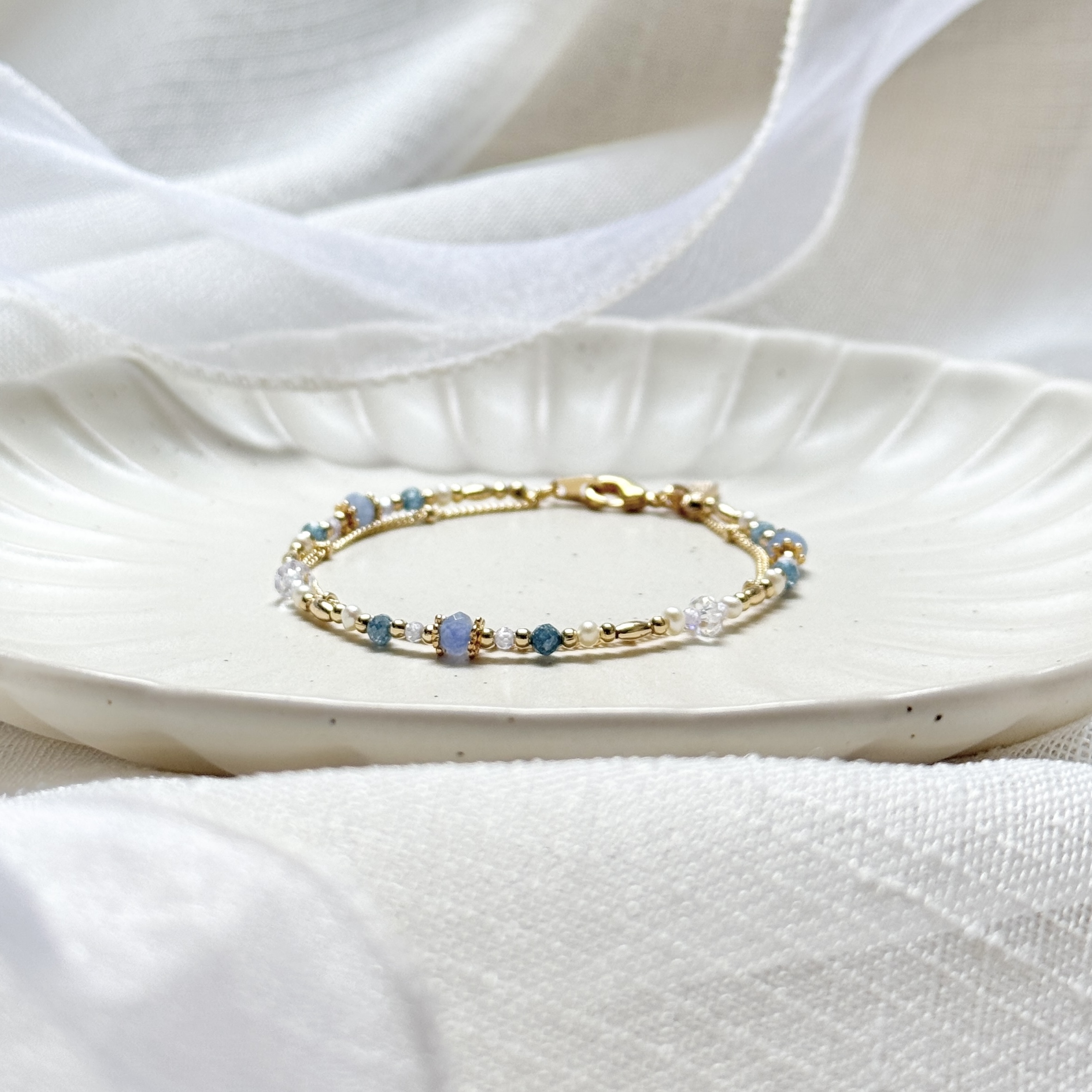 B08 / 生日花 • 柒月貳肆 • 狹葉羽扇豆 – 海藍玉髓 – 手鍊