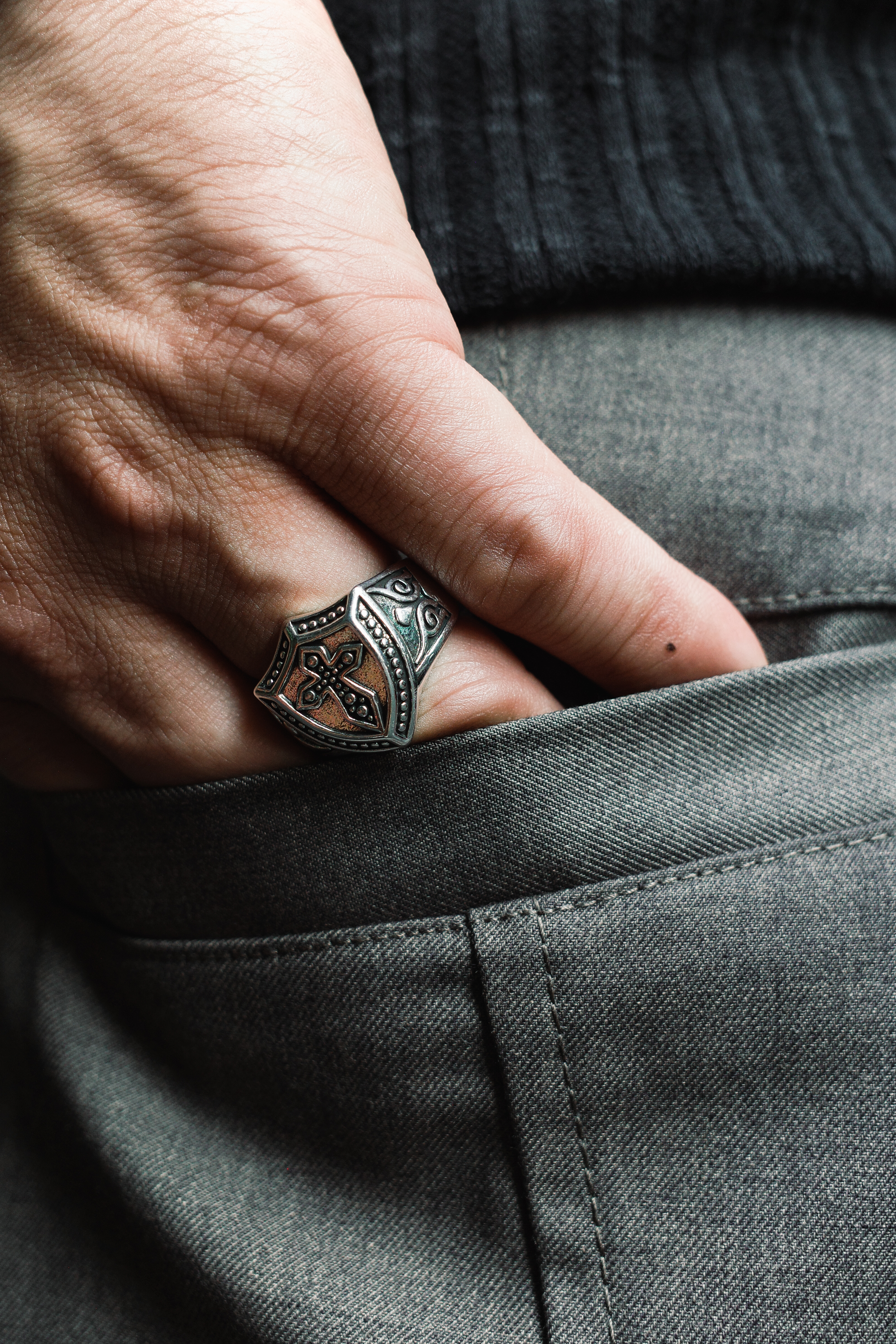 『Always_Good』盾牌十字架 銅鍍銀 戒指