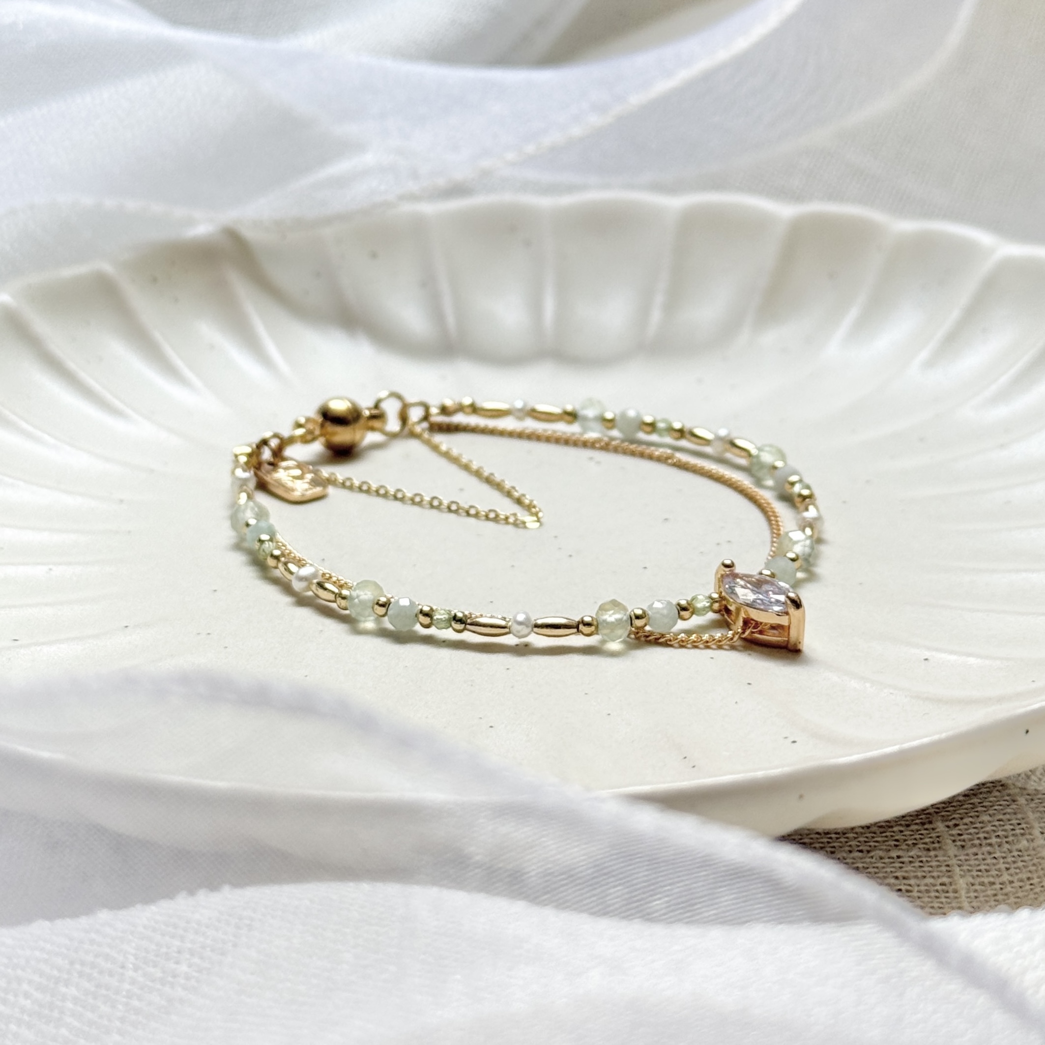 B06 / 生日花 • 陸月貳參 • 仙履蘭 – 葡萄石 – 手鍊