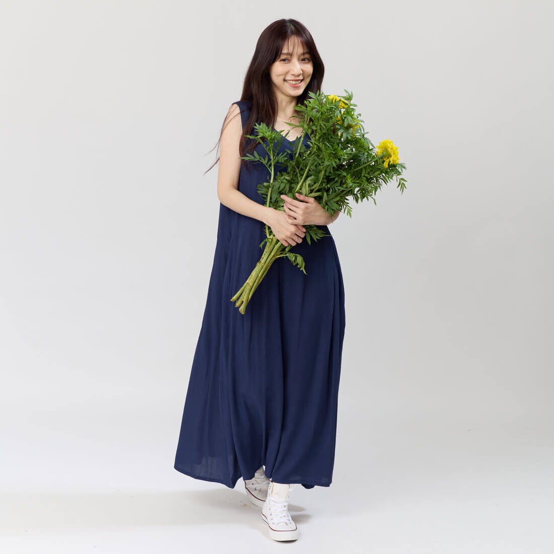 Holly 無袖V領口袋長洋裝/深藍