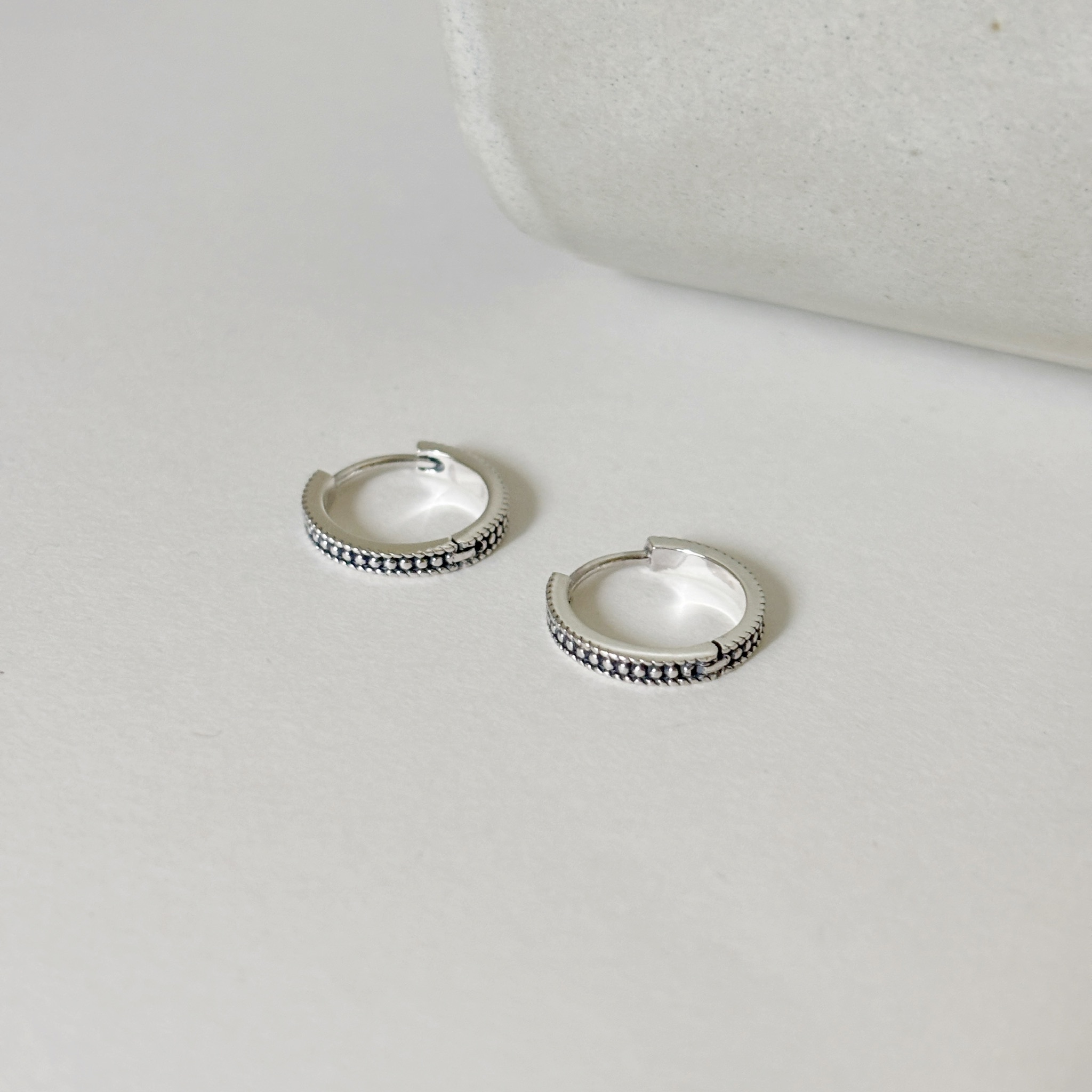 復古硫化滾珠耳圈