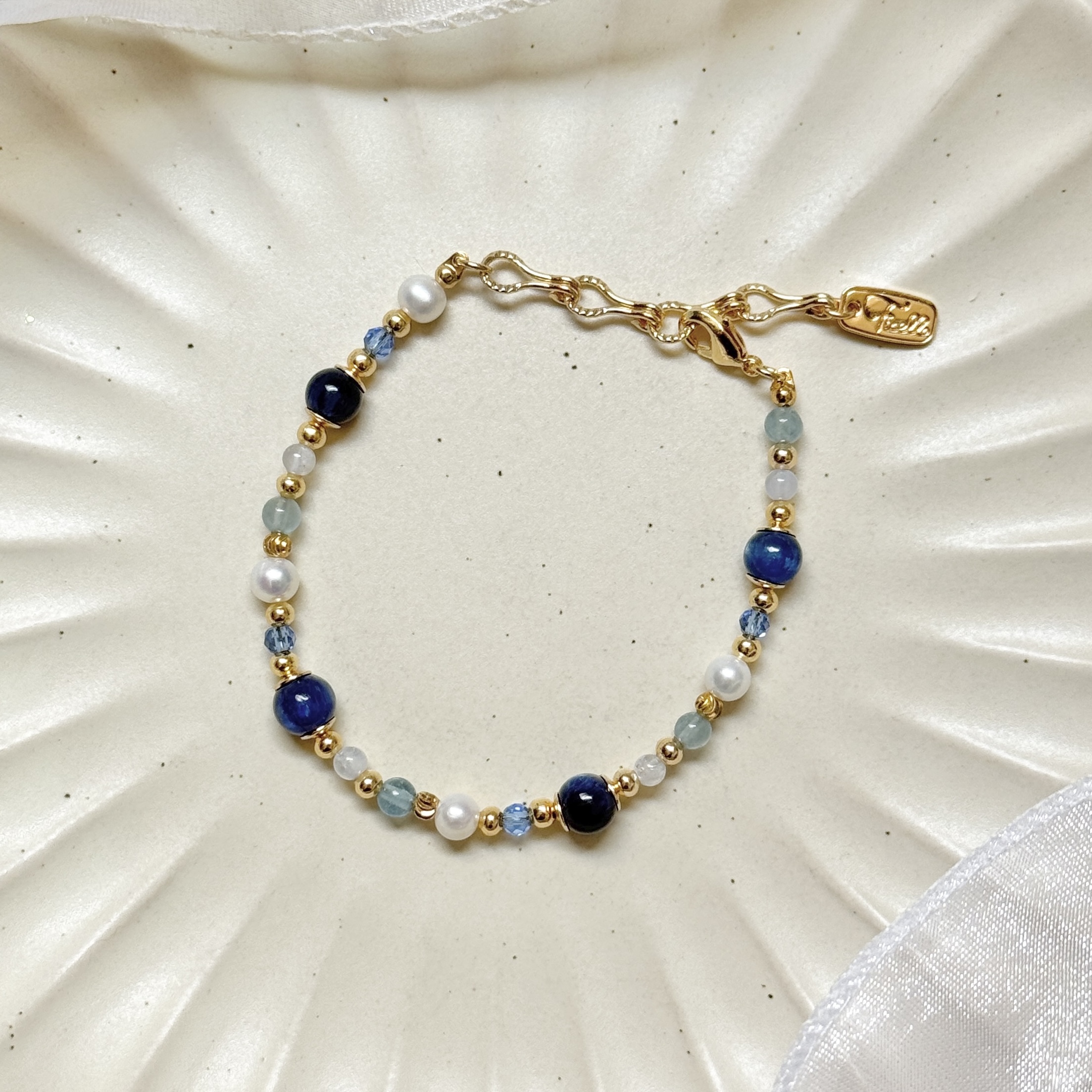 B02 / 限時彩蛋 • 生命靈數 • 伍號人 – 藍晶石 – 手鍊