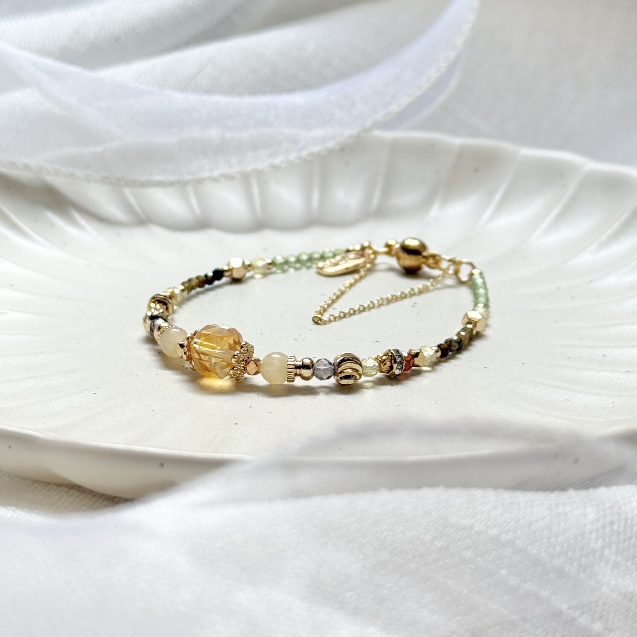 B03 / 生日花 • 貳月玖 • 黃水仙 – 黃水晶 – 手鍊