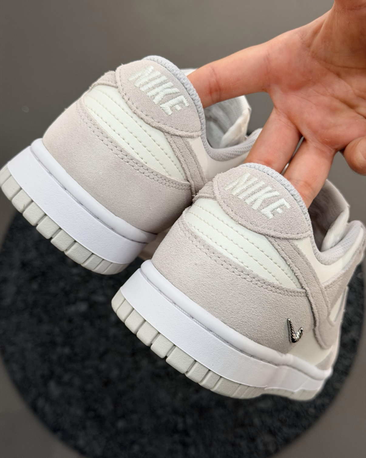 NIKE DUNK LOW "Sail" 米灰色 淺灰 麂皮 小銀鉤 女鞋 低筒休閒鞋