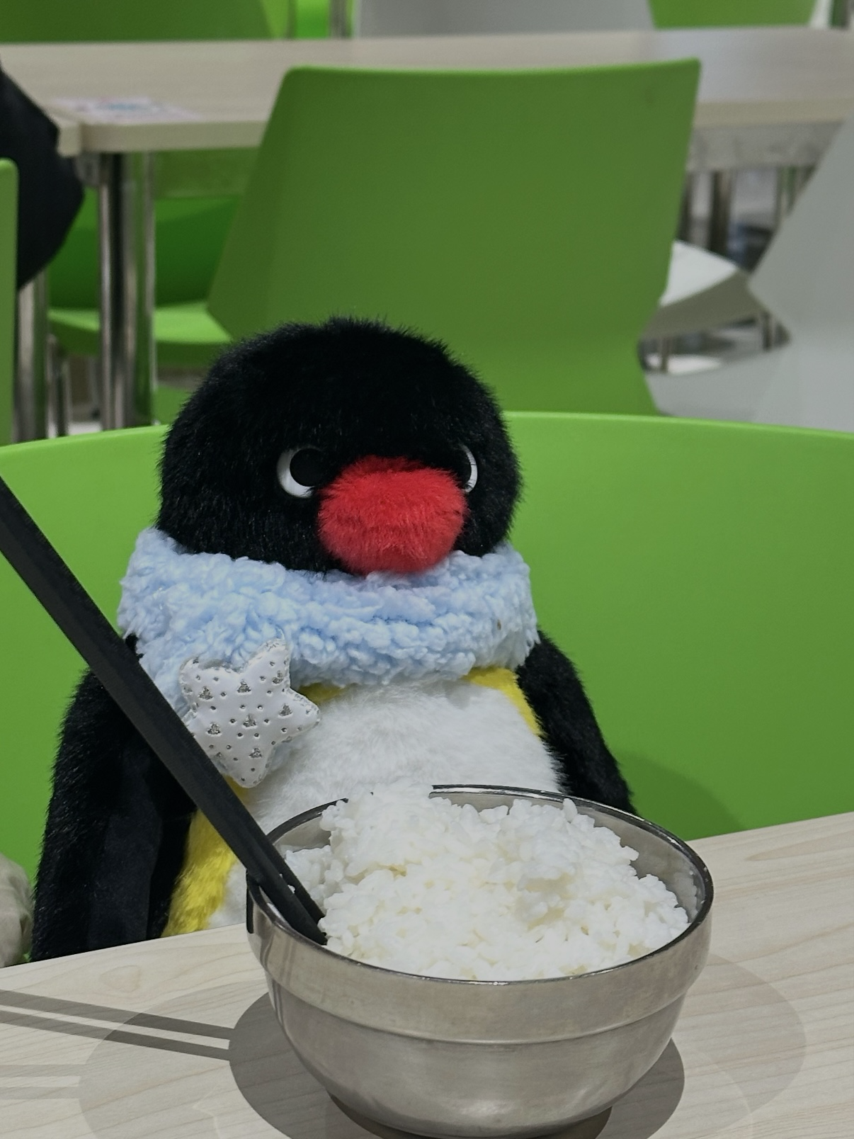 （預購）正版授權  Pingu炸毛大玩偶 公仔