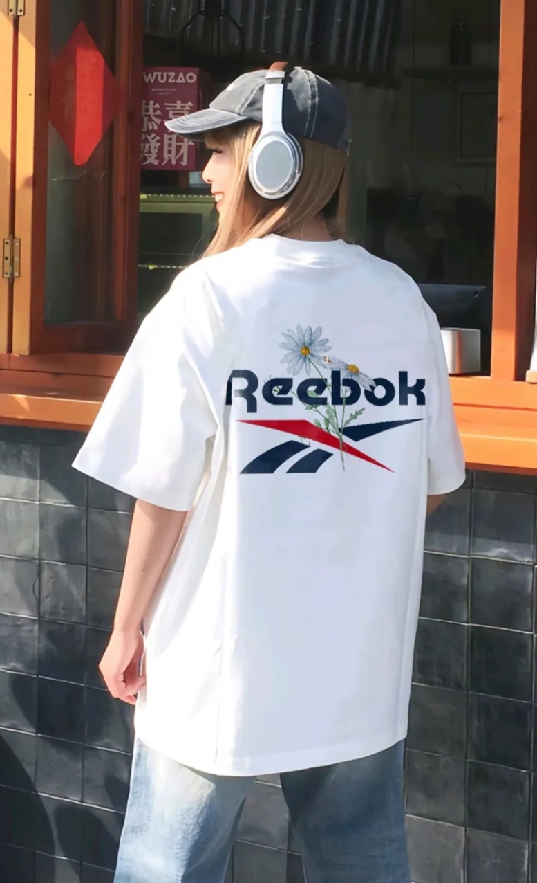 <超扯超便宜😳> REEBOK 小雛菊LOGO美式TEE 四色