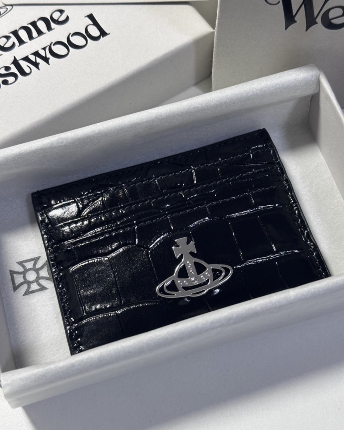 VIVIENNE WESTWOOD 西太后 魚紋 浮雕 土星 卡夾