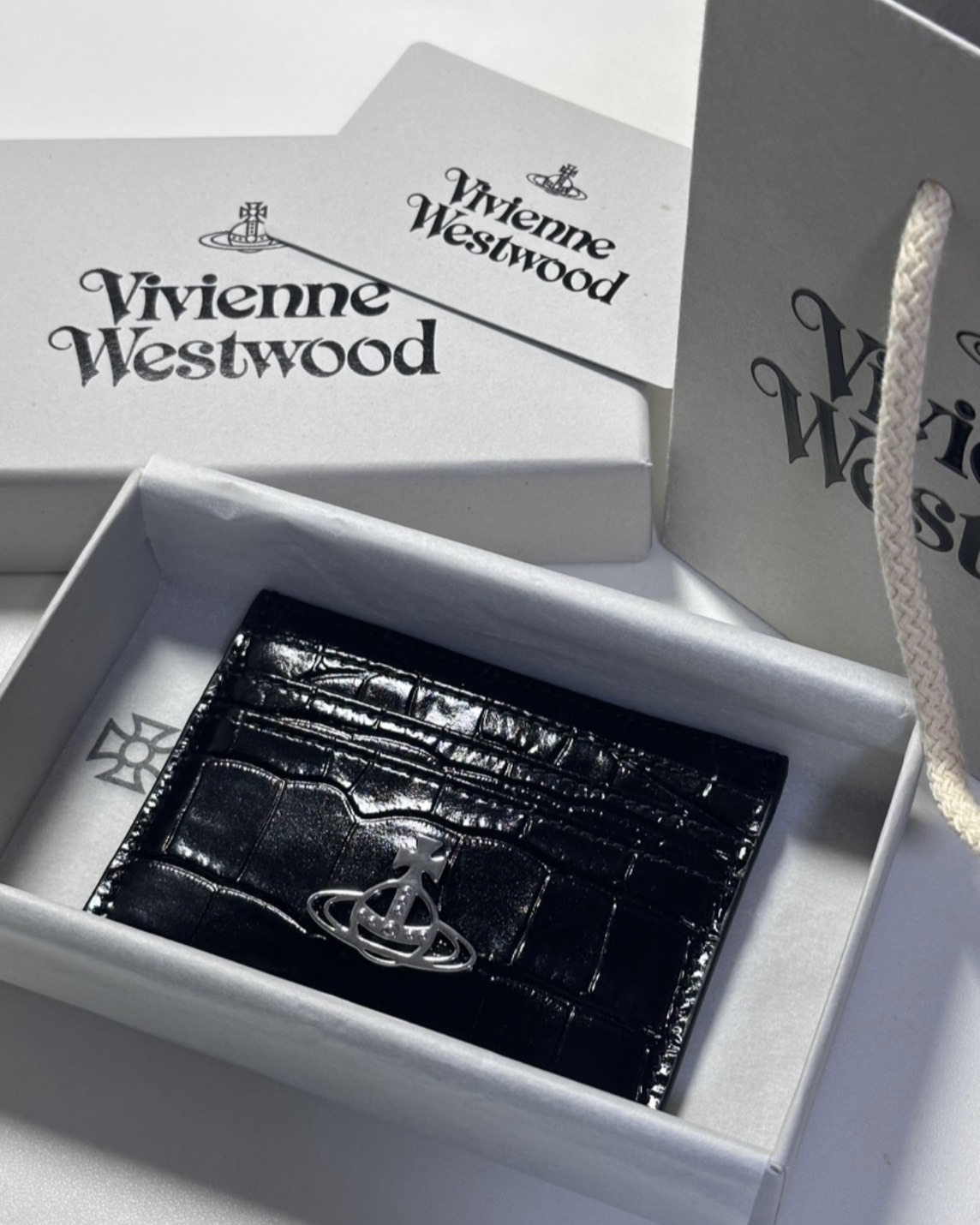 VIVIENNE WESTWOOD 西太后 魚紋 浮雕 土星 卡夾