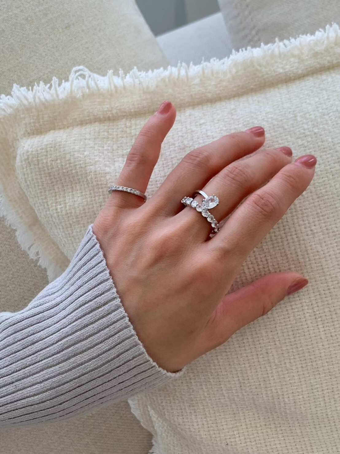 單顆圓鑽環繞戒指+滿鑽細戒組SET