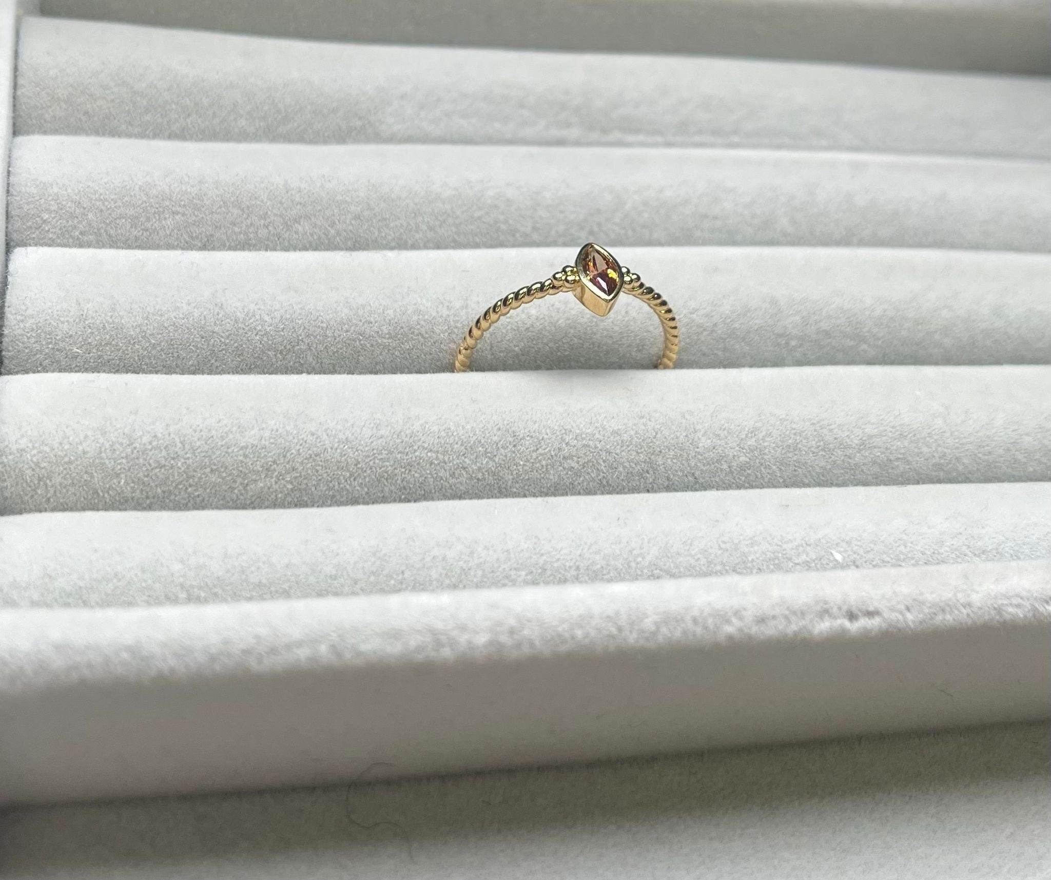 **Waekura Ring Wilma - Cafe (WA142)