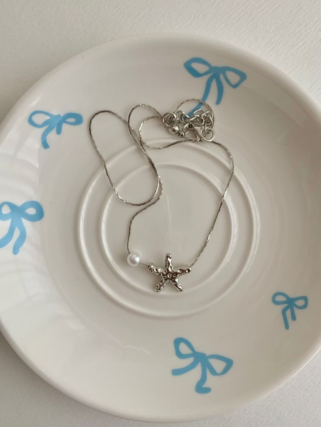 單顆珍珠壓紋感星星造型項鍊