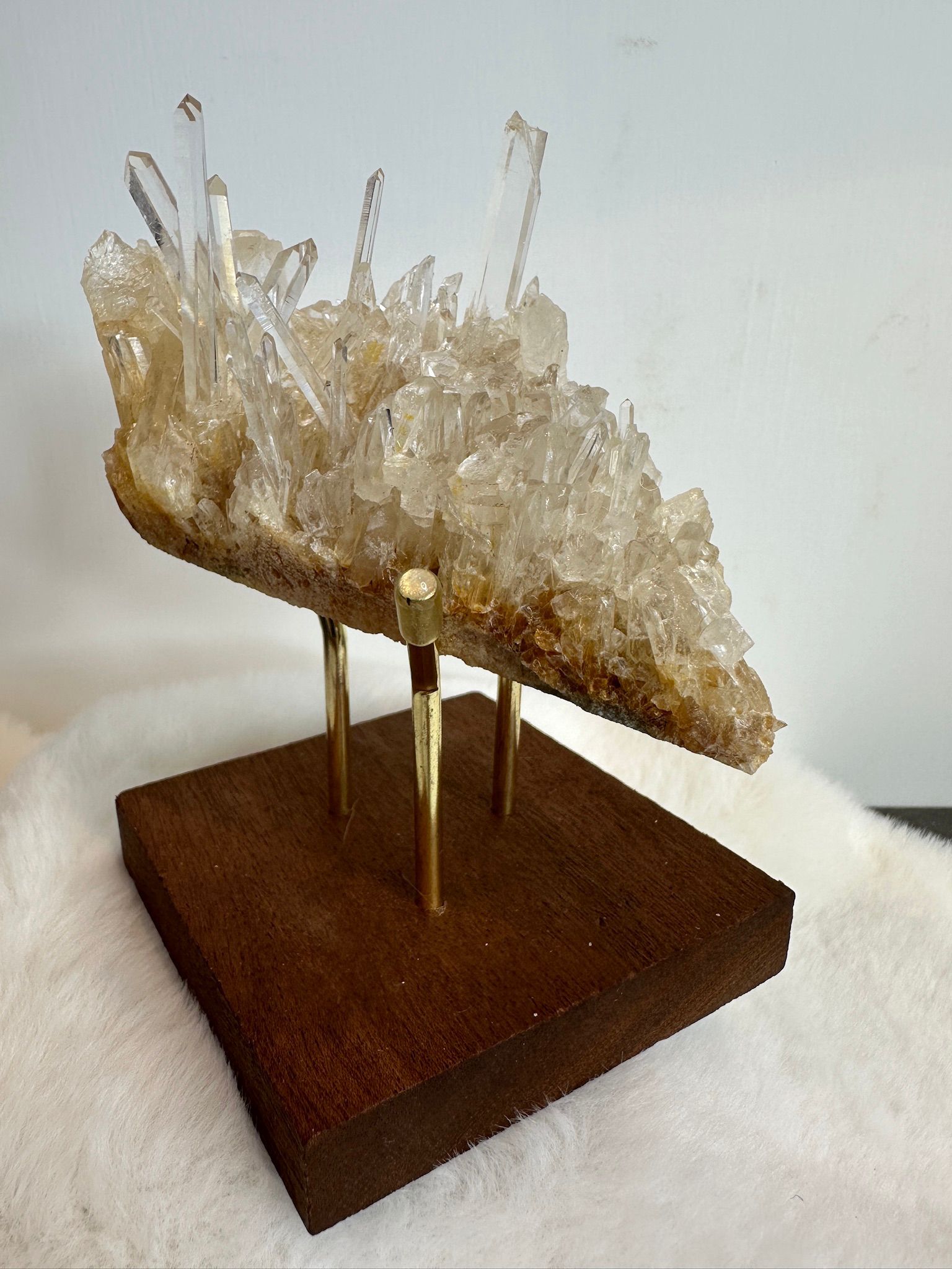 HKAG0417-003 頂級哥倫比亞 利姆利亞 黃皮水晶簇 高頻水晶 (A3)