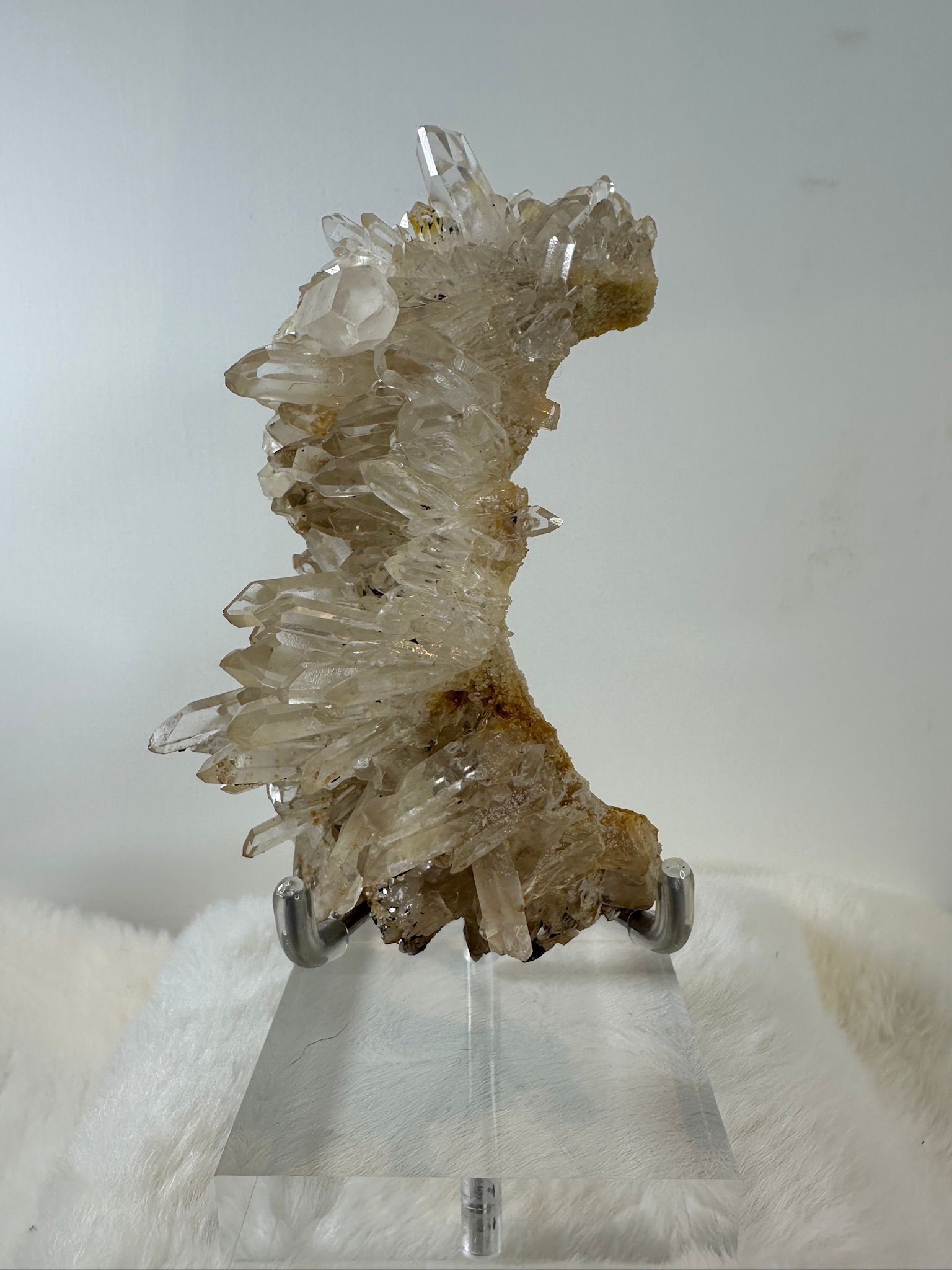 HKAG0417-007 馬達加斯加 黃皮月亮形白晶簇 (黃膠花共生) (A7)