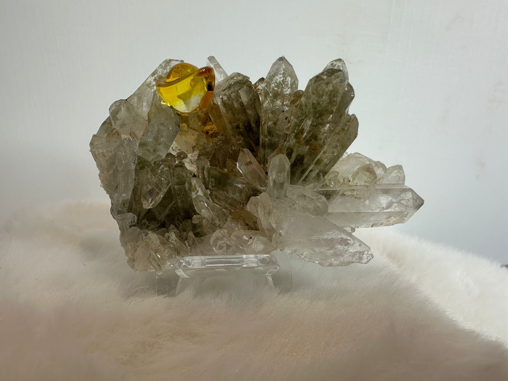 HKAG0417-012 巴基斯坦 白晶簇 帶綠幽靈共生 送黃色琉璃金元寶1個 (A12)