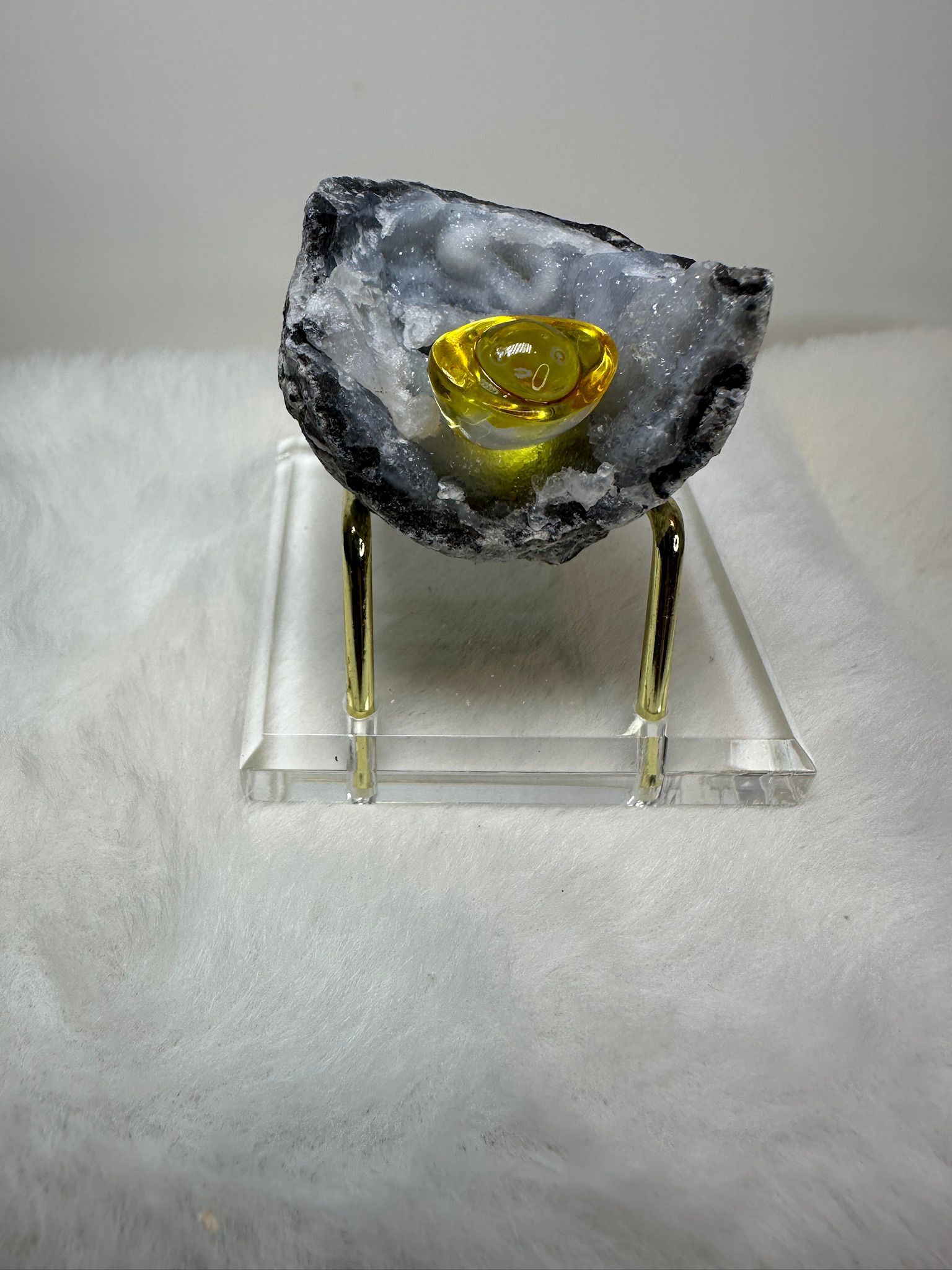 HKAG0417-029 墨西哥晶洞 (細砂糖細牙) 送黃色琉璃金元寶1個 (A29)